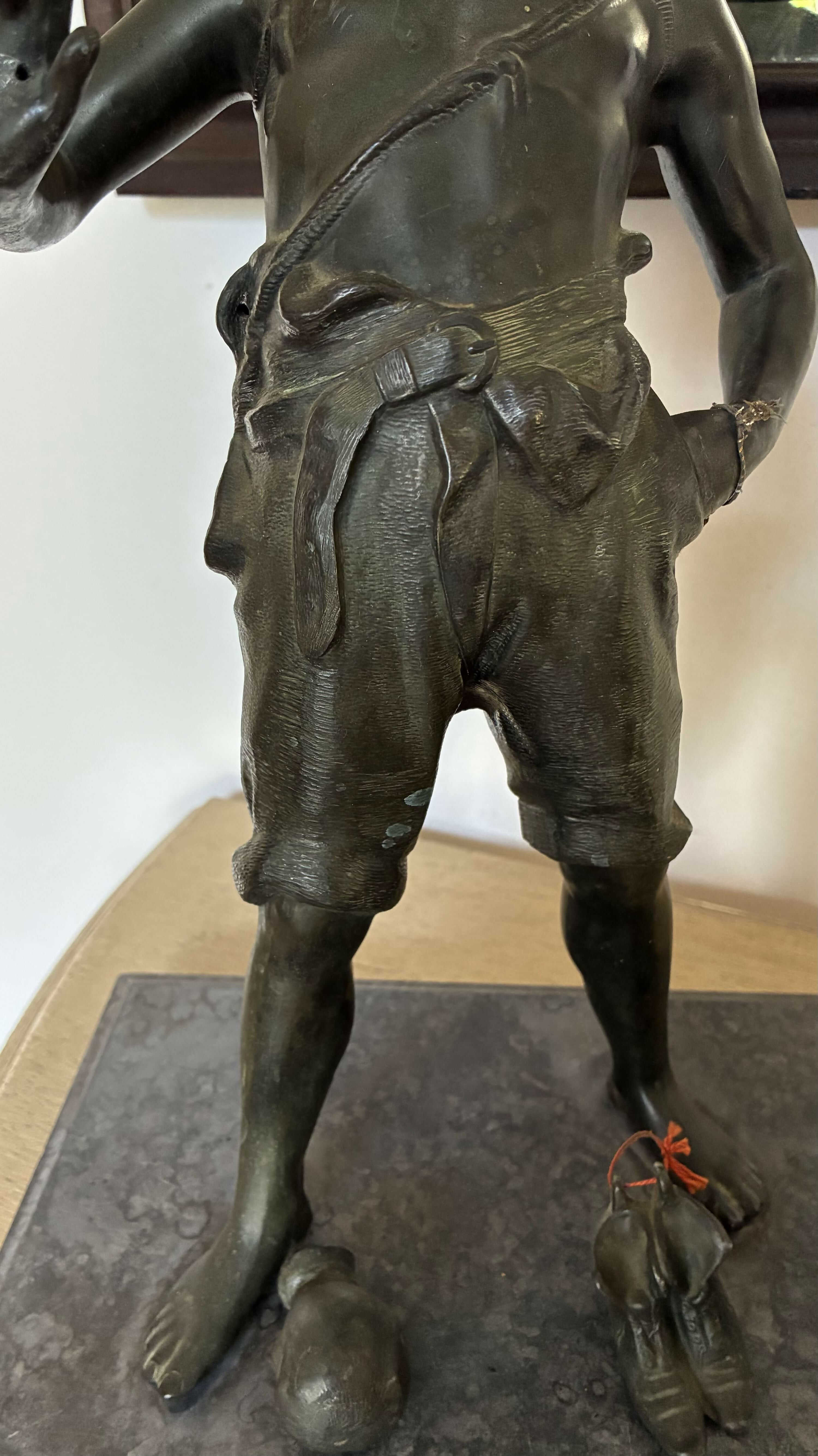 Escultura Antiga em Bronze