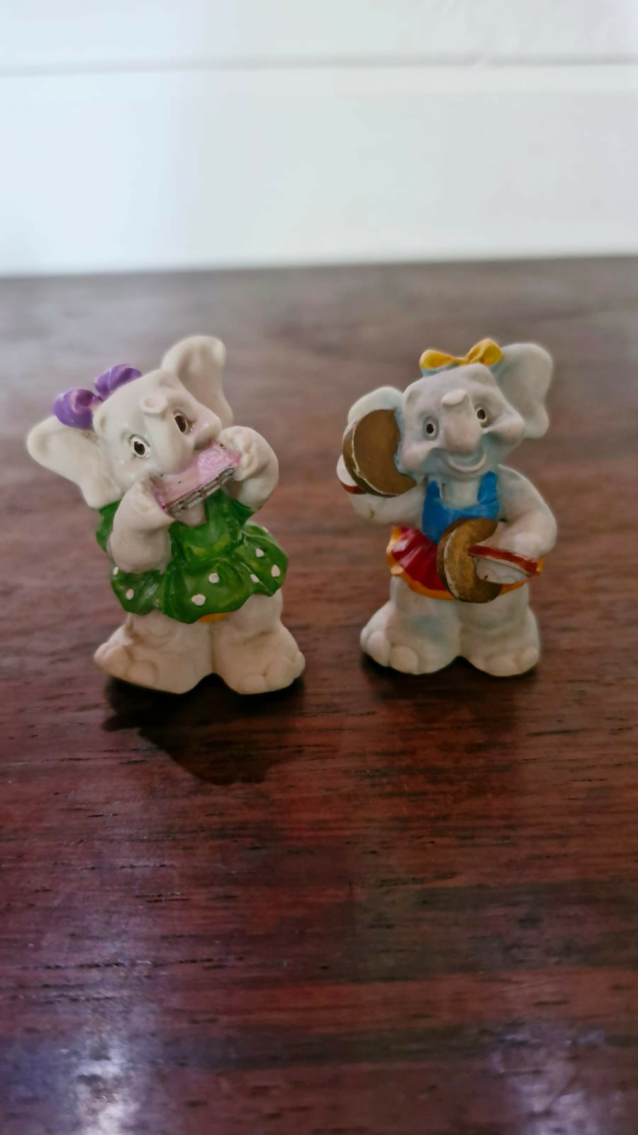 Rara Coleção de Elefantinhos Músicos