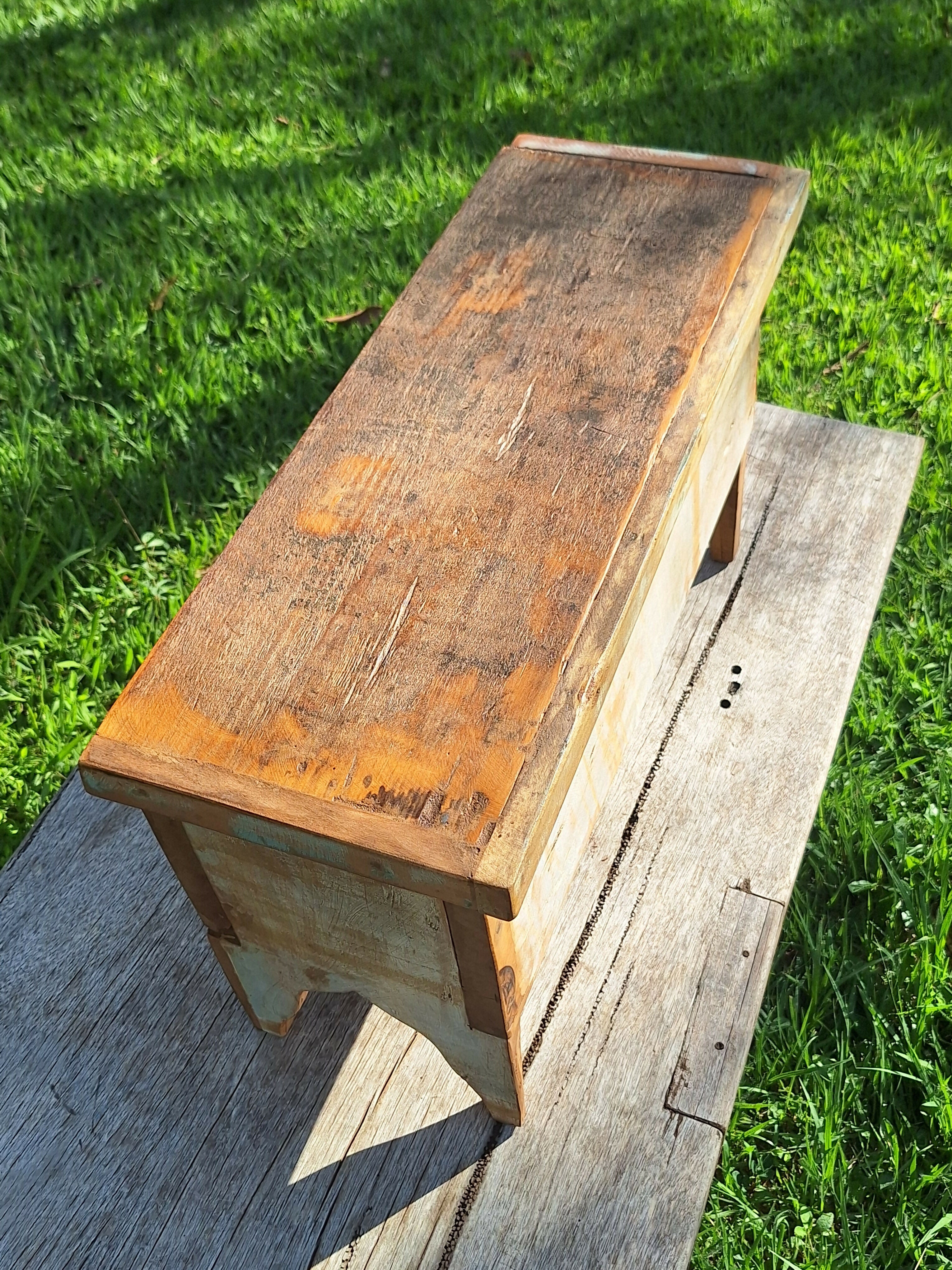 Baú Rústico Tinta Gasta Madeira Maciça Garimpo Mineiro