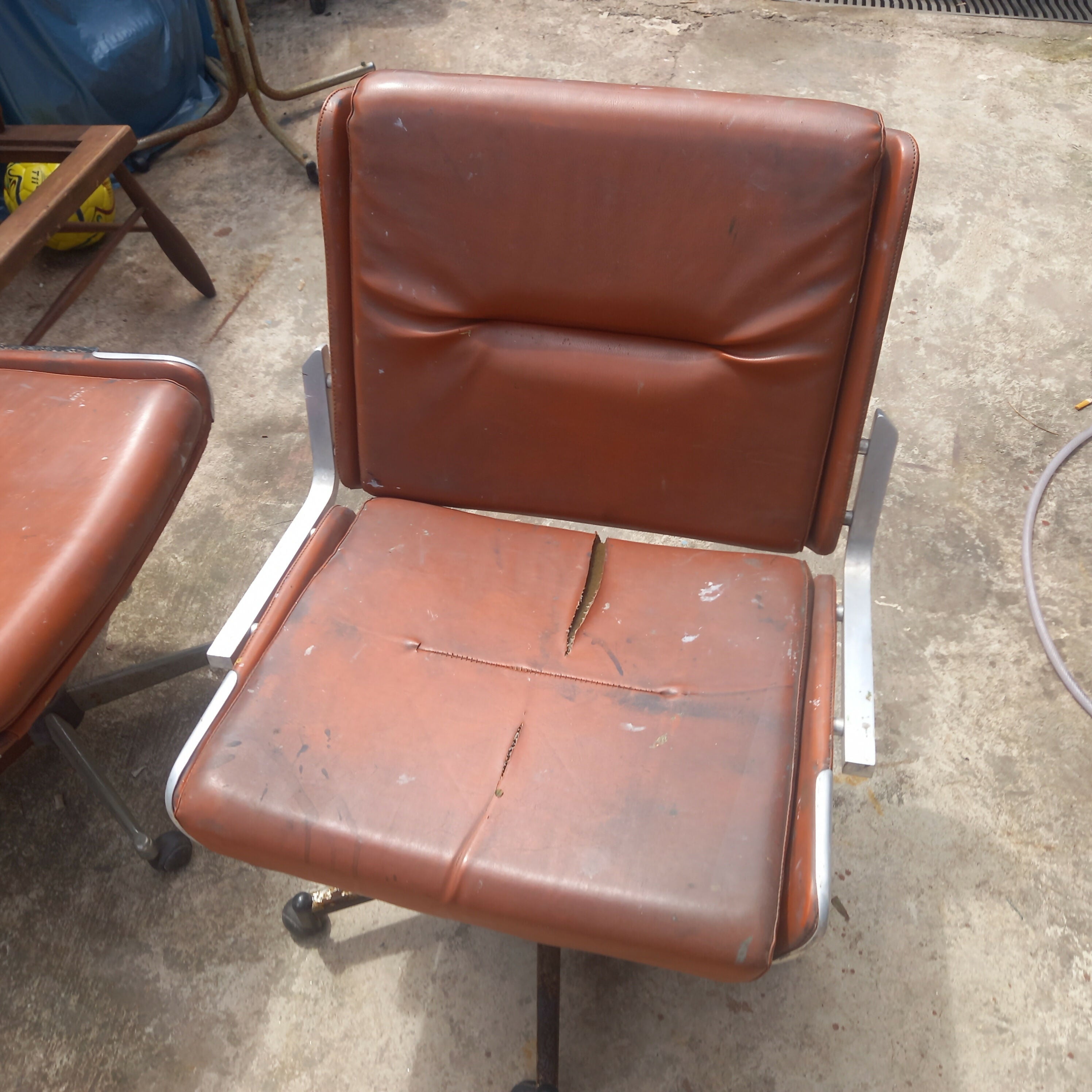 Par de Cadeiras de escritório com rodinhas