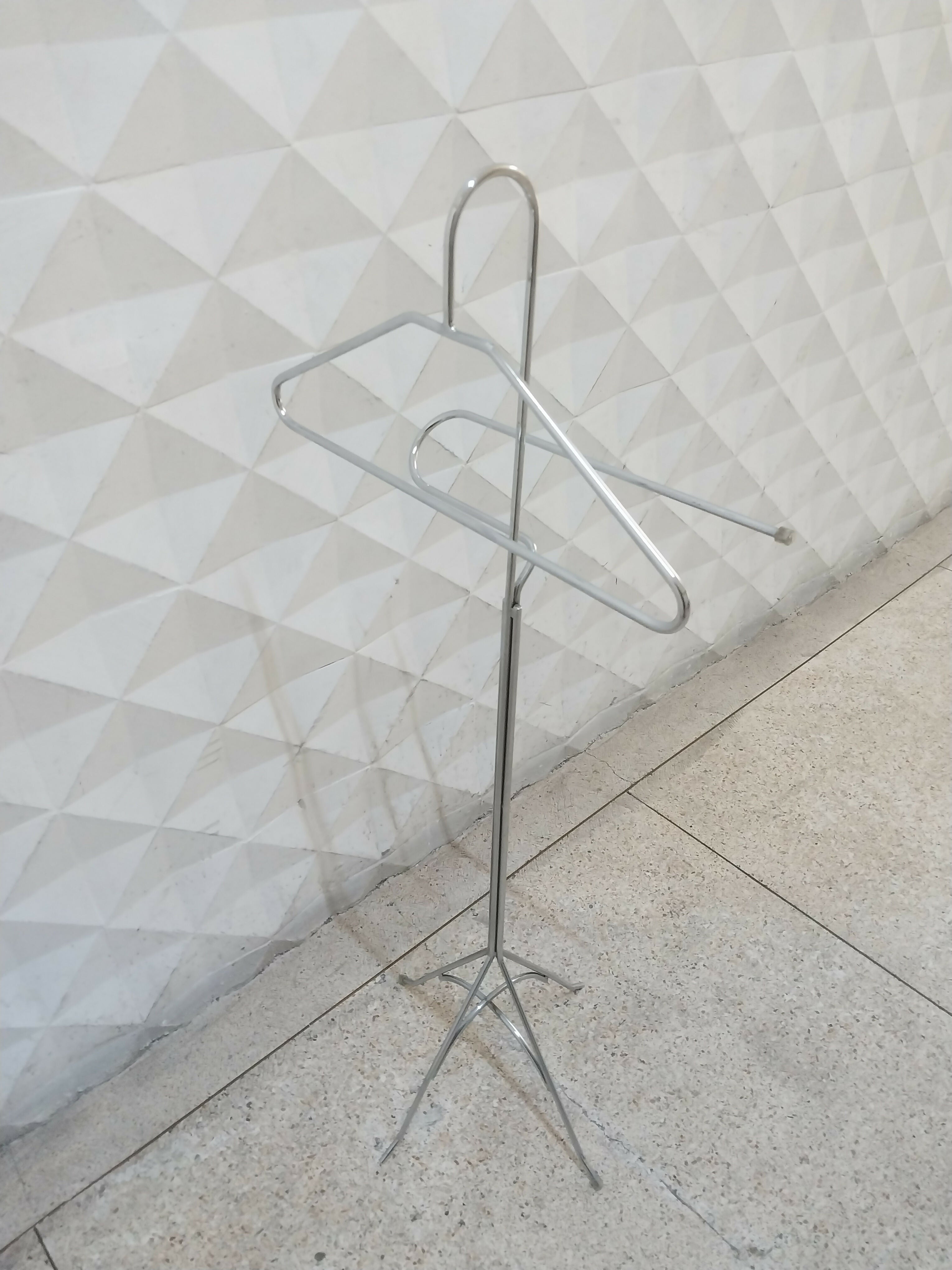 Cabideiro Vintage em Metal Cromado