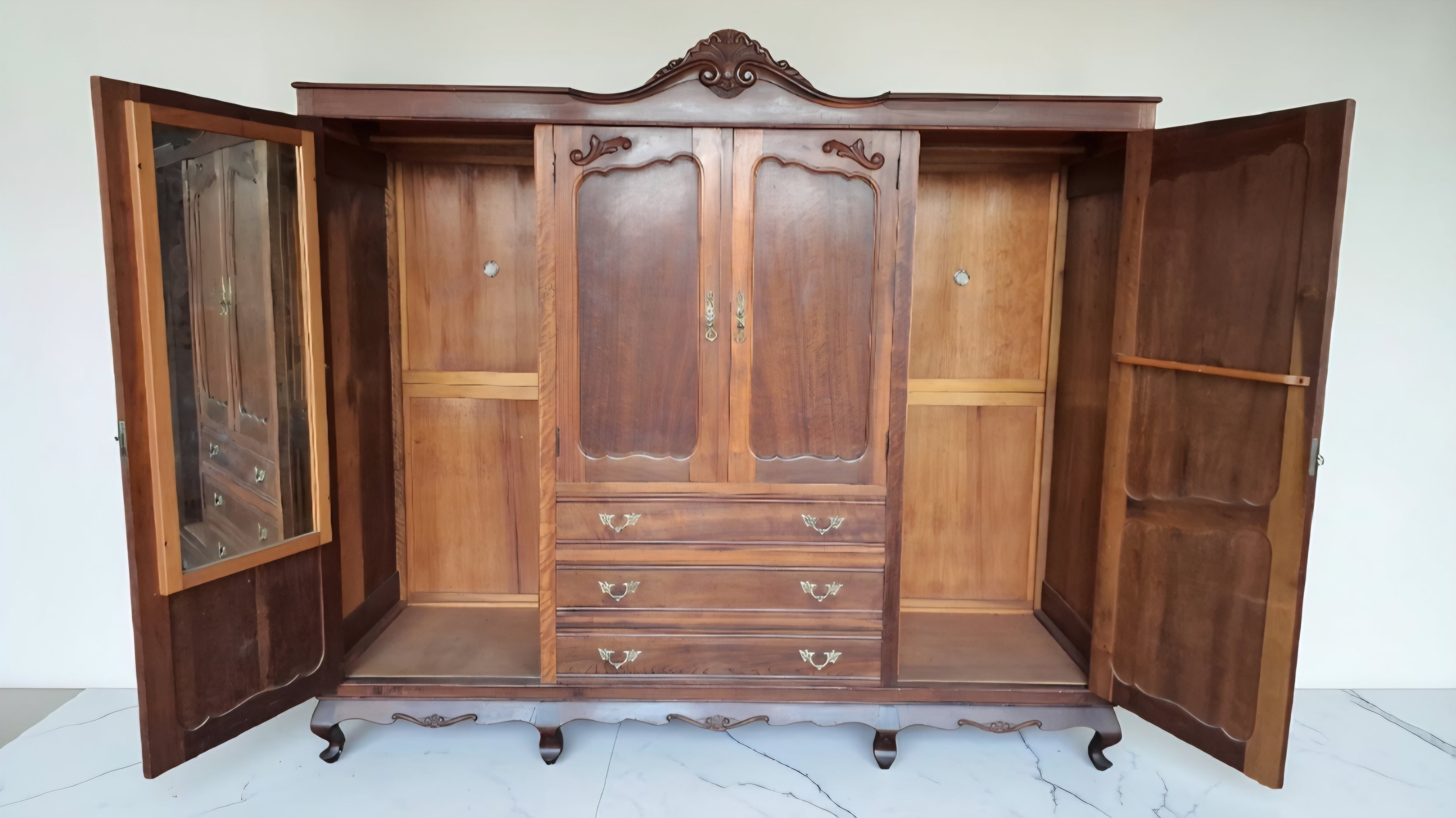 Conjunto Quarto Colonial em Imbuia maciça