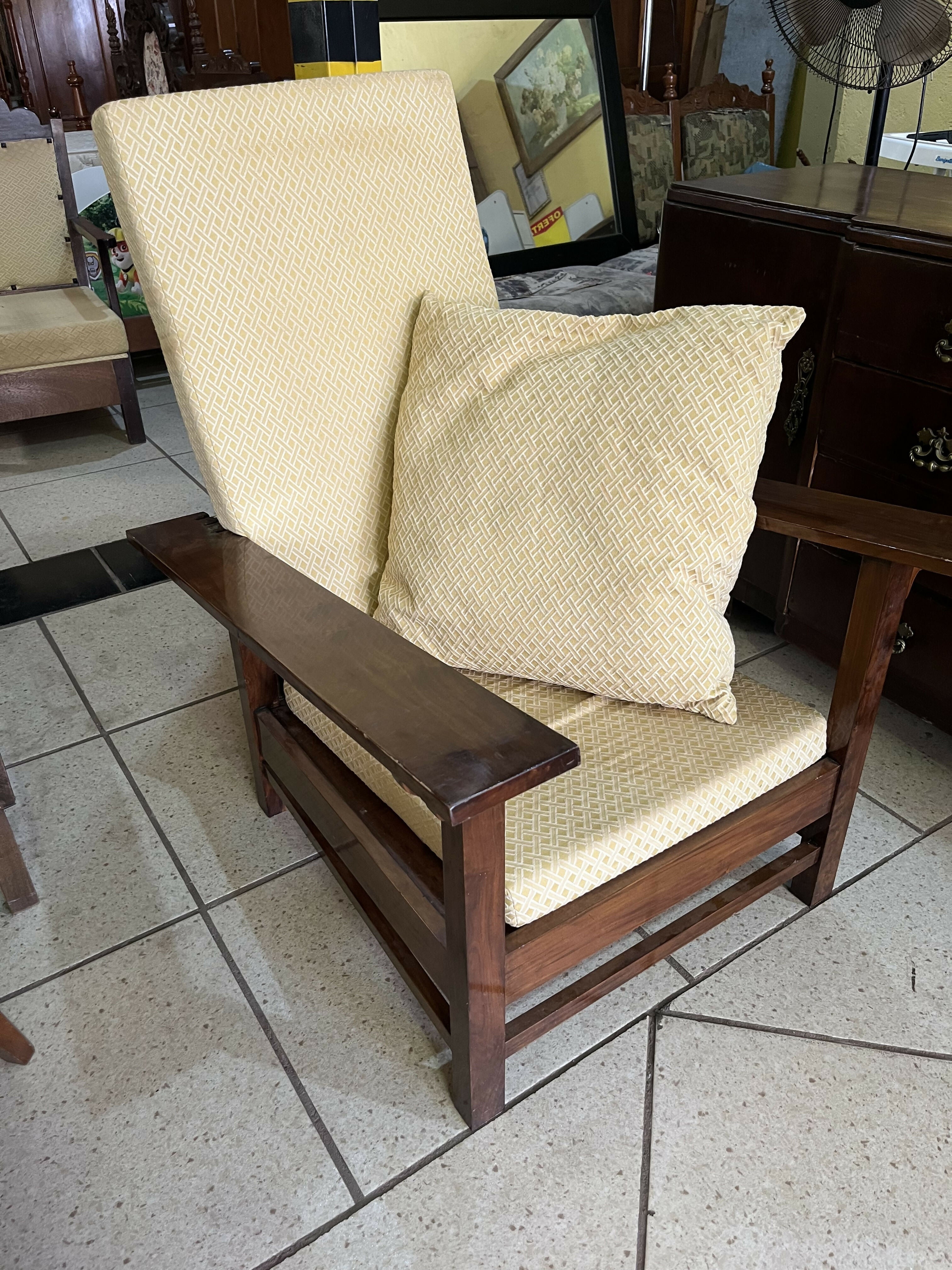 POLTRONA ANOS 60 EM MADEIRA JACARANDÁ