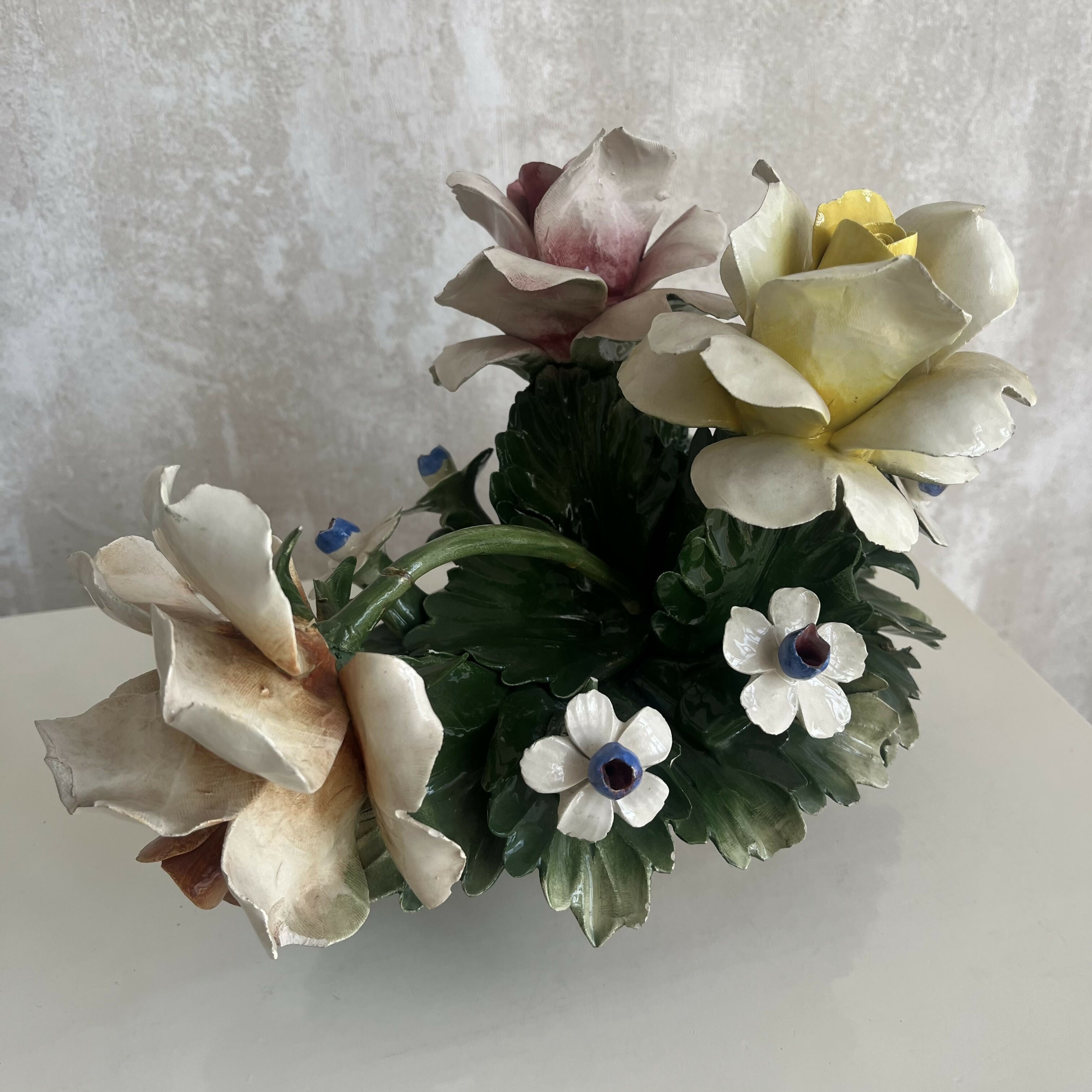 Enfeite floral Capodimonte