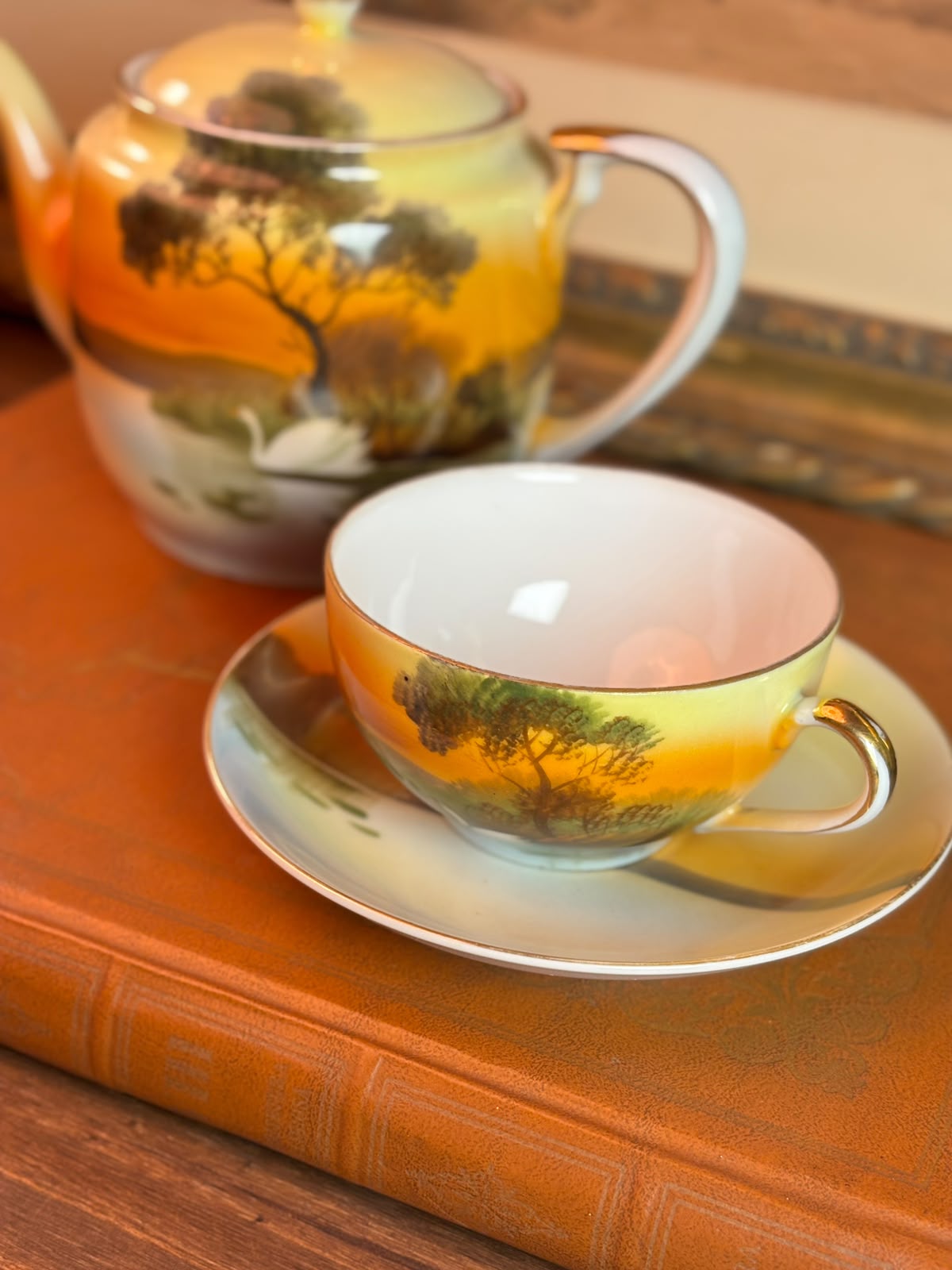 Conjunto De Chá Noritake Quase Centenário, Pintado À Mão Com Ouro 24k, Japão, C. 1930