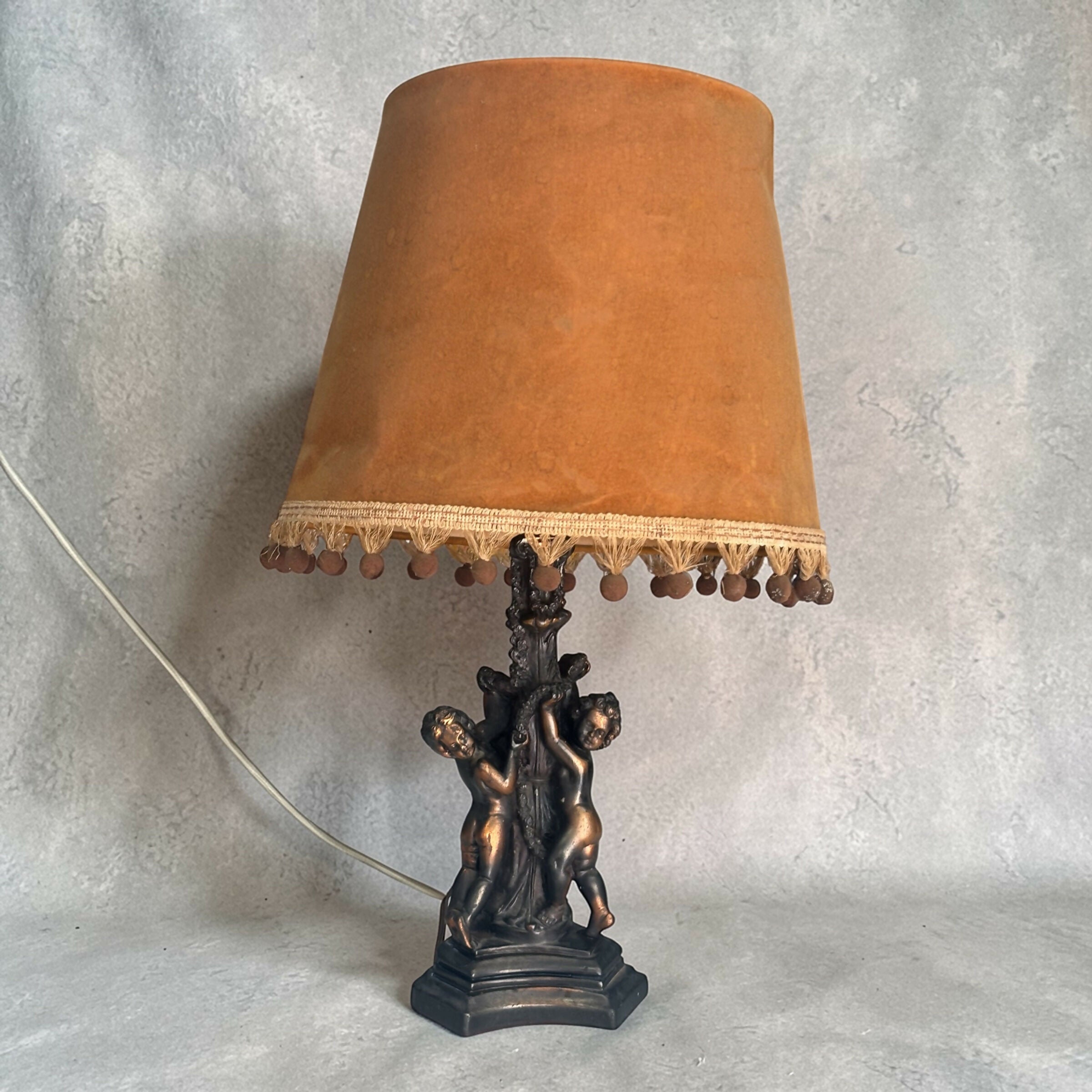 Abajur Escultura Infantil Petit Bronze antigo Década de 1920 a 1940