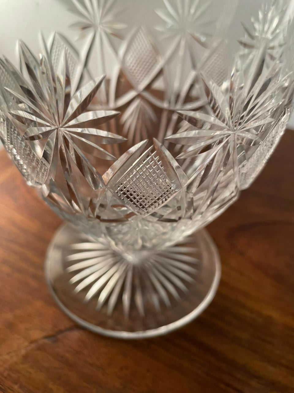 Garrafa Licoreira em cristal com lapidação estrelar