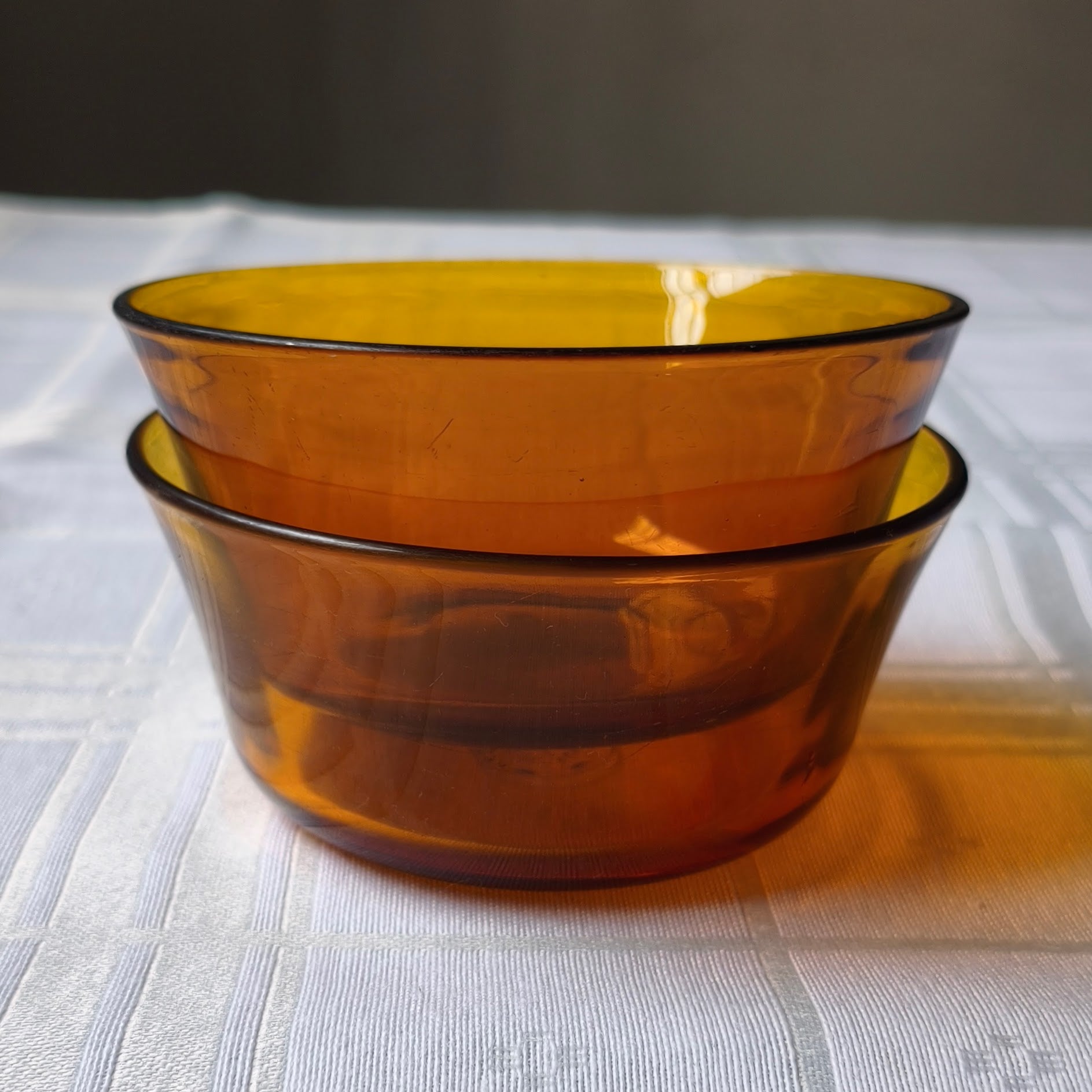 Conjunto peça em vidro âmbar