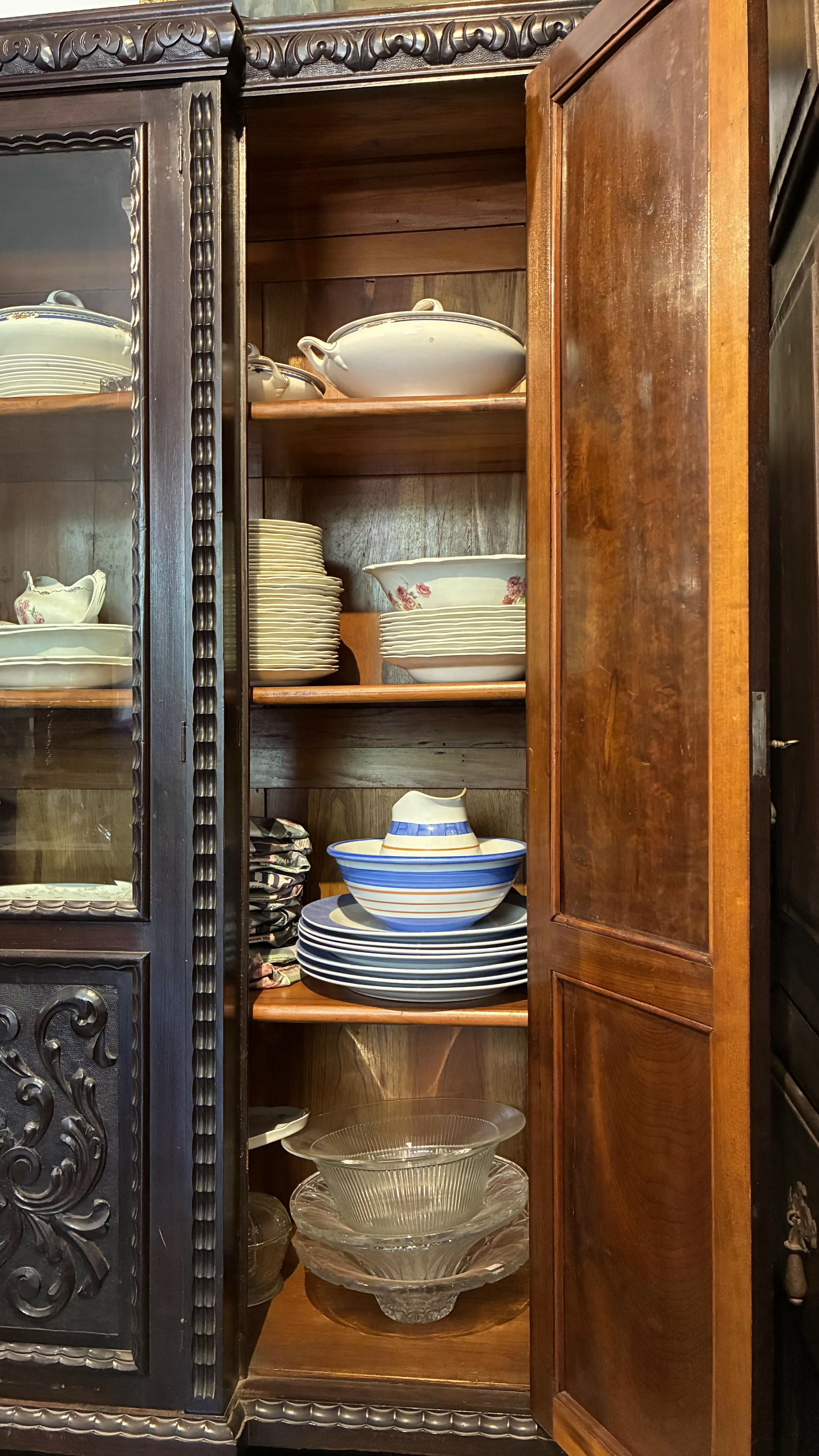 Livreiro Antigo em Madeira