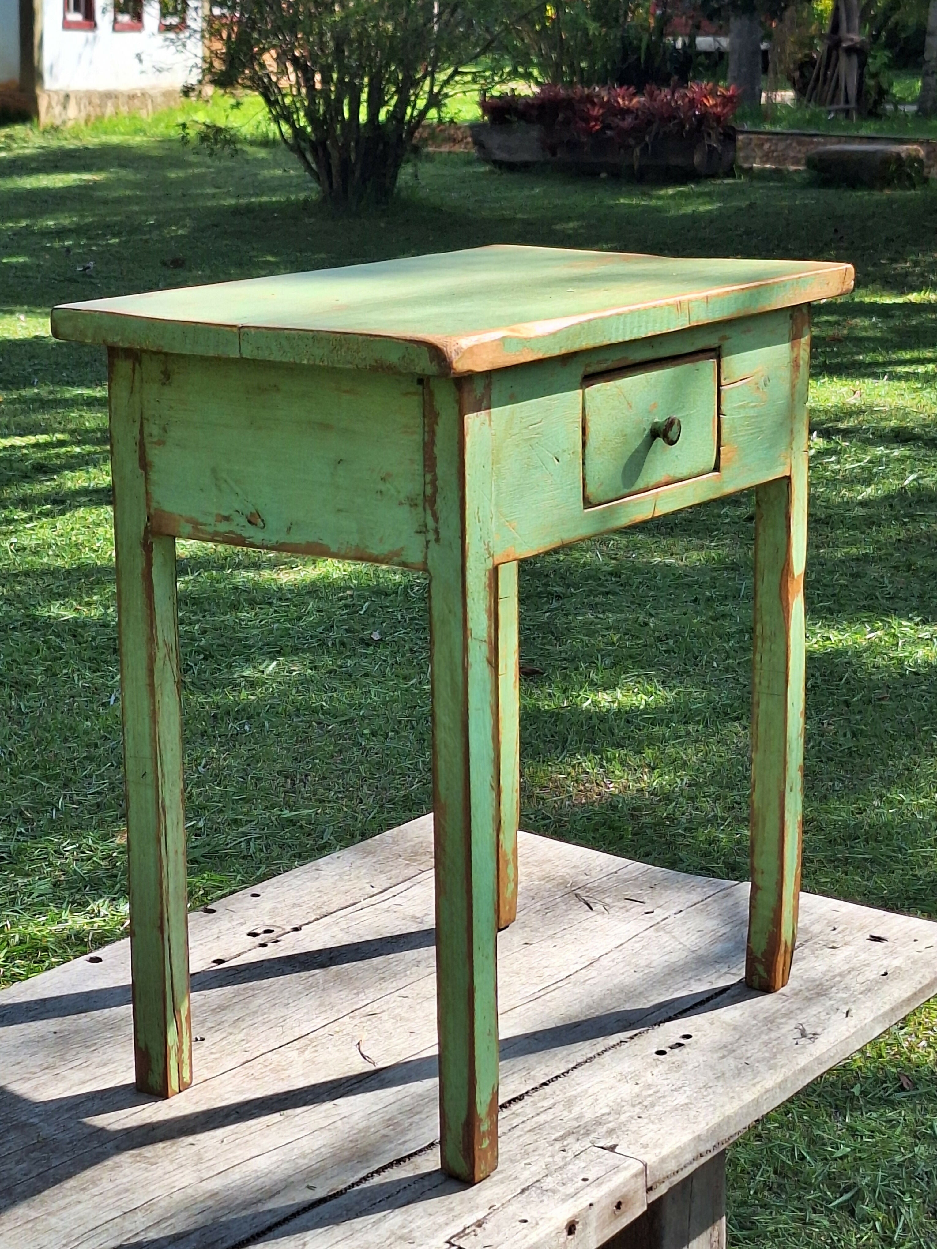 Mesa De Apoio / Mesa Cabeceira Tinta Gasta Verde Madeira Maciça