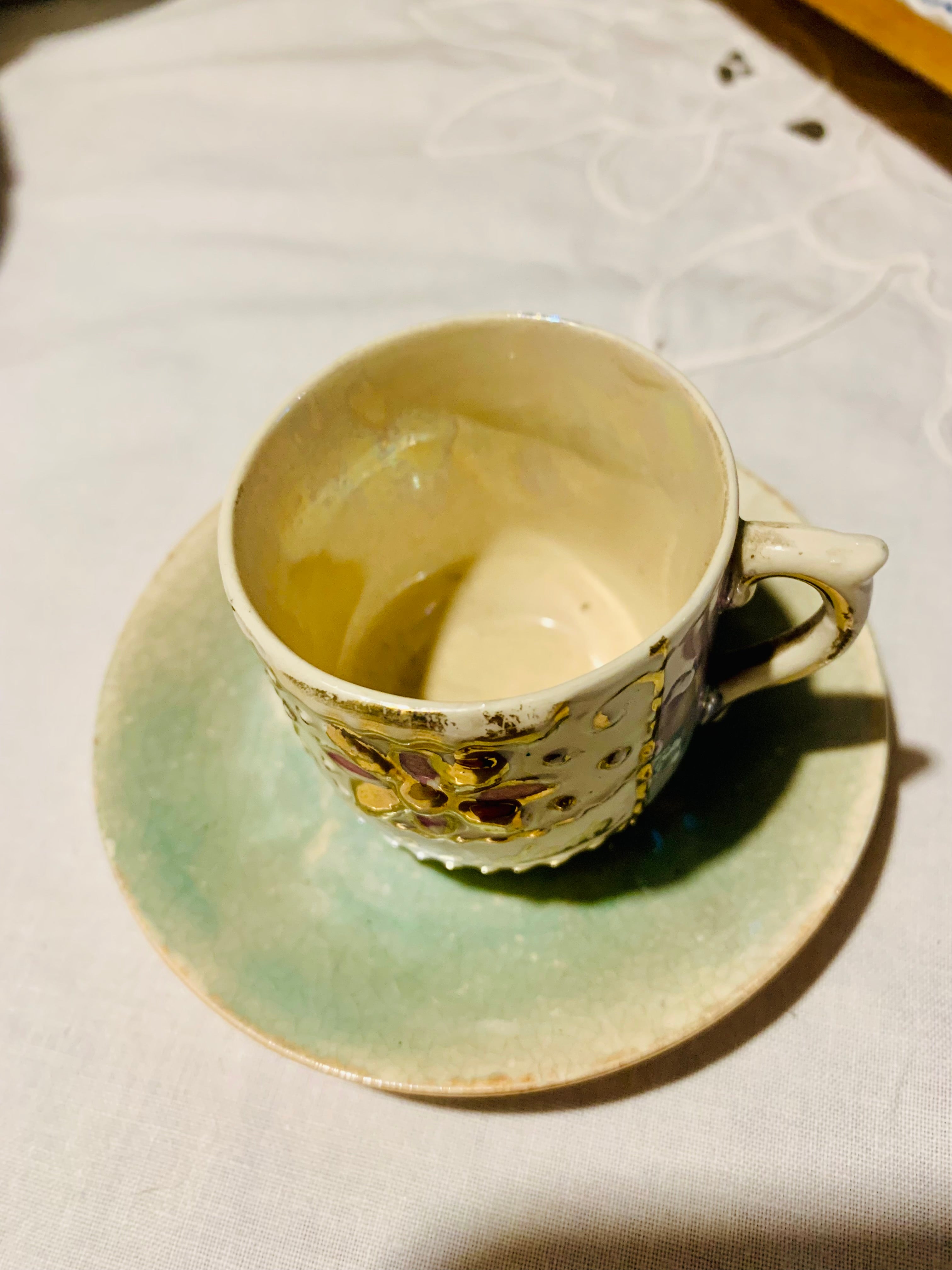Raríssima xicara de café Isabelina em porcelana