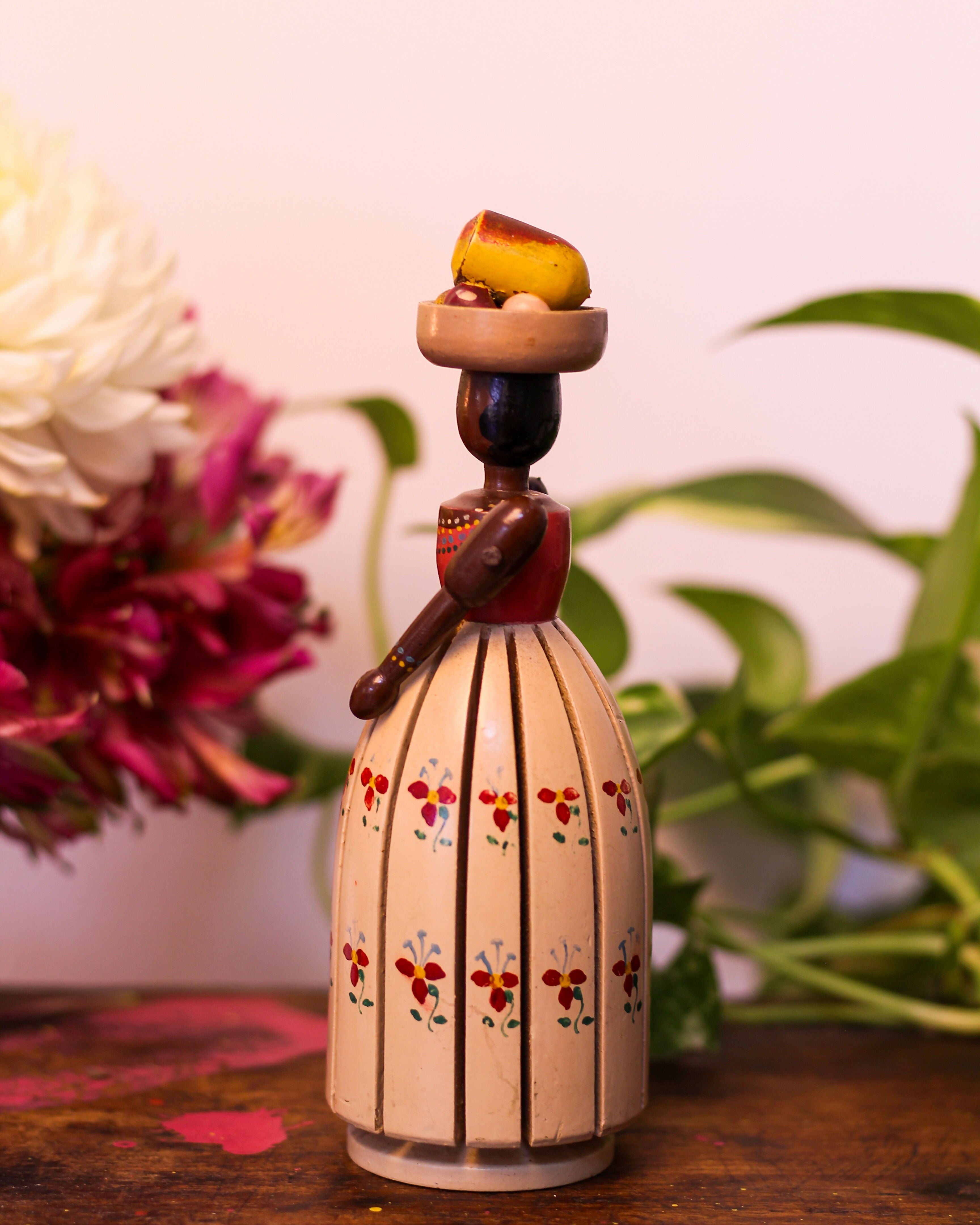 Porta-guardanapos em madeira pintada à mão