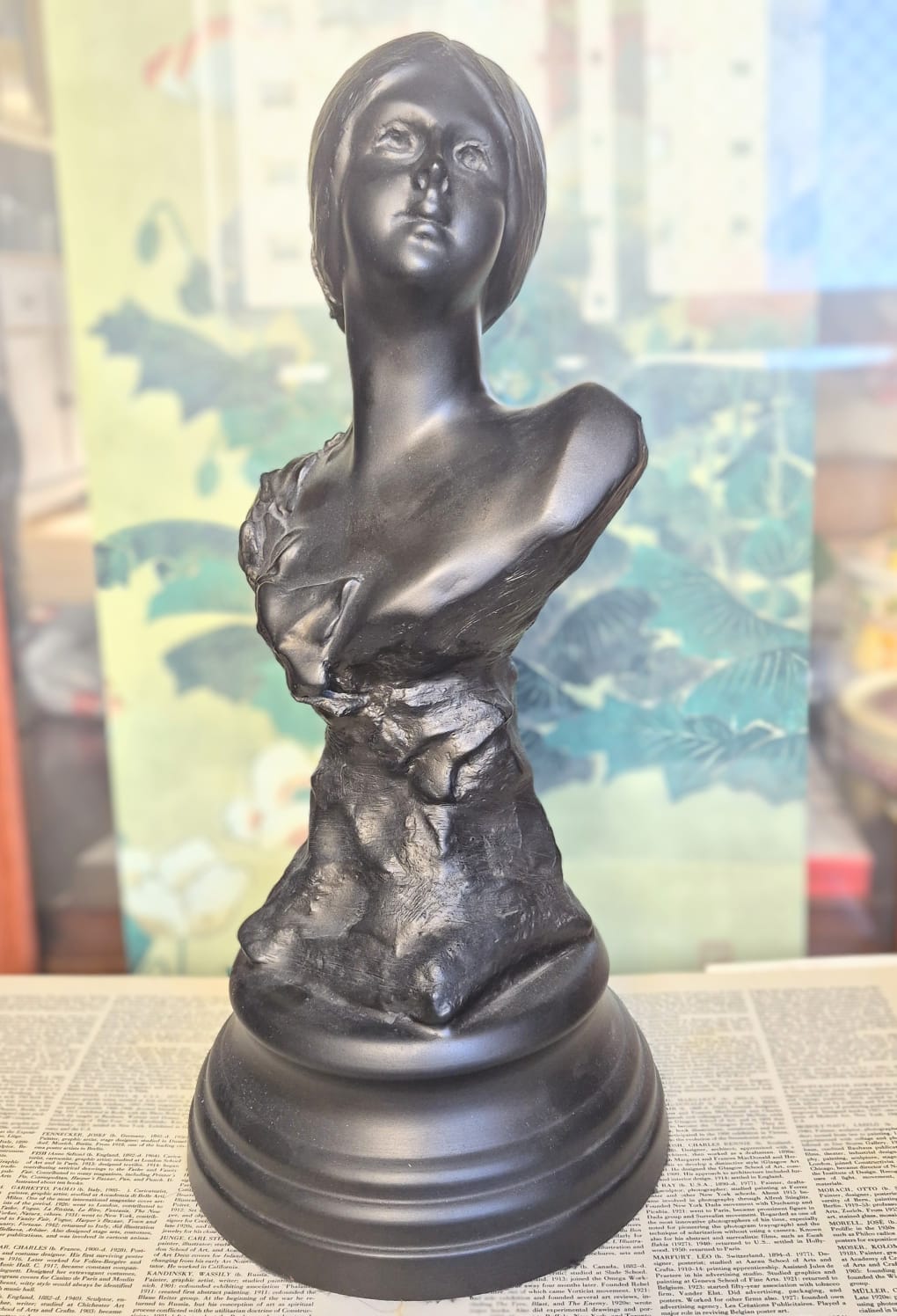 Busto feminino Art Noveau incrível em Petit bronze.  Grande e impecável
