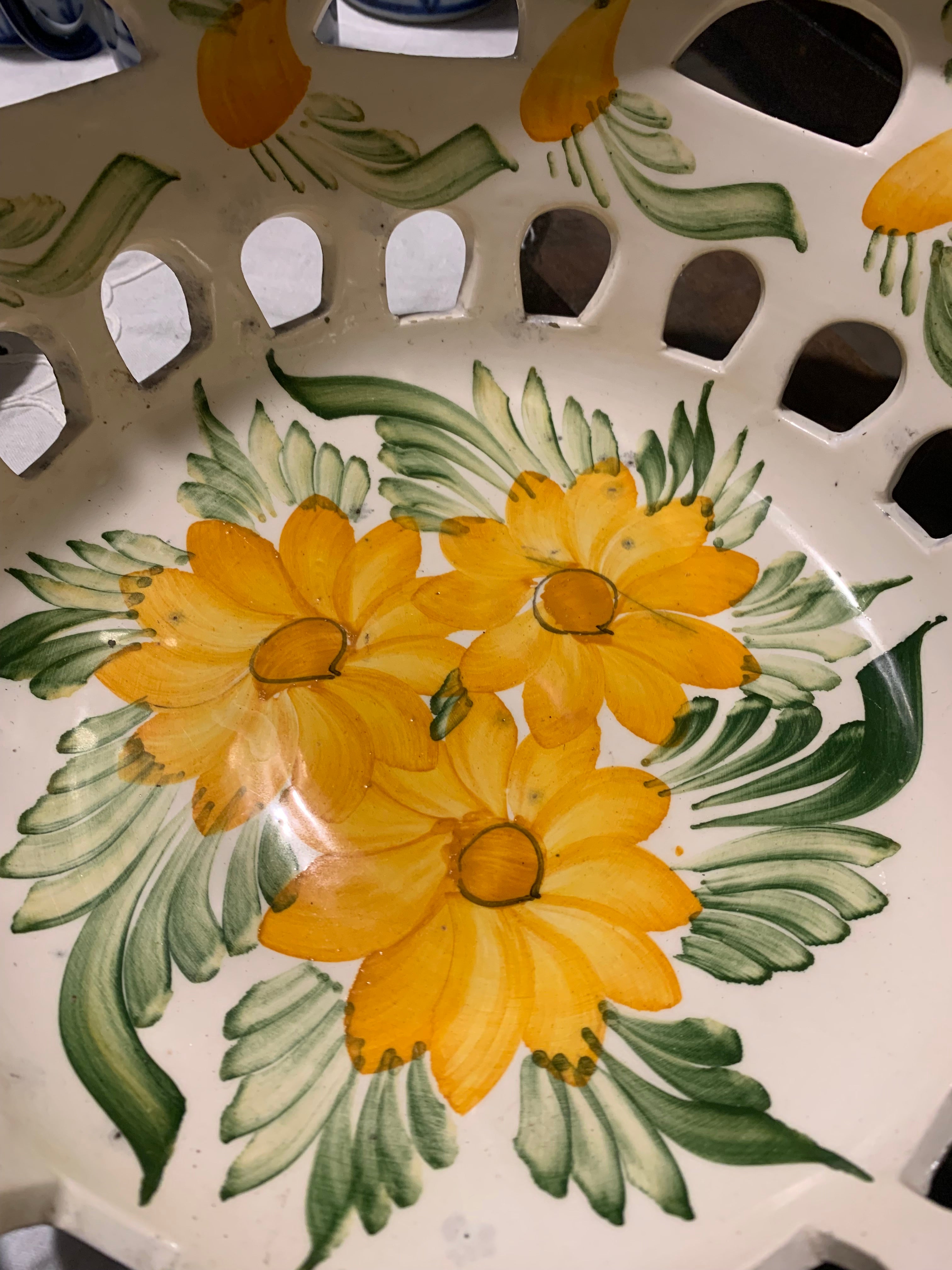 Fruteira ou centro de mesa em faiança