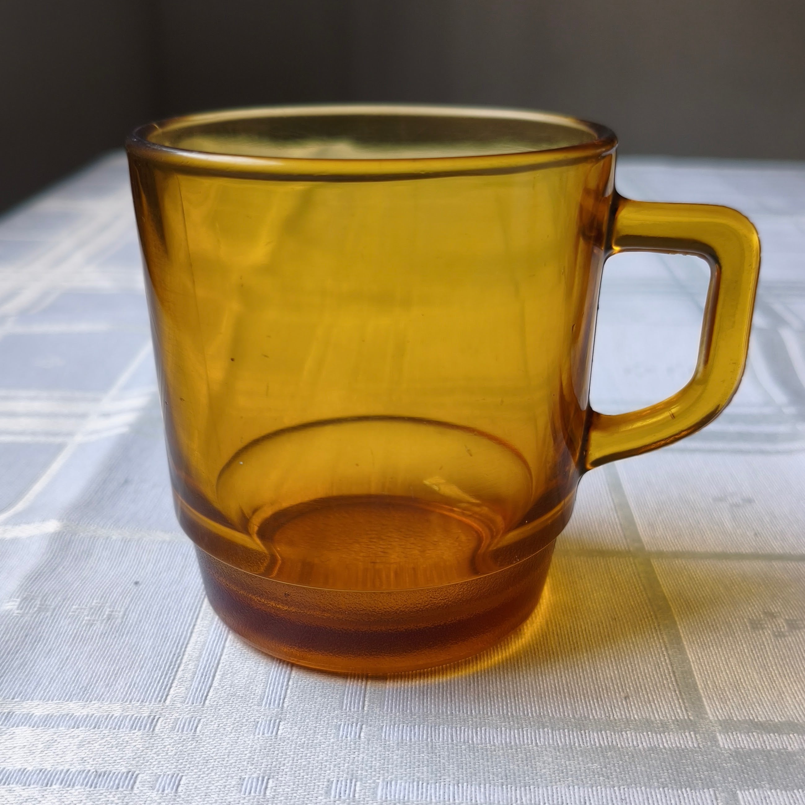 Conjunto peça em vidro âmbar