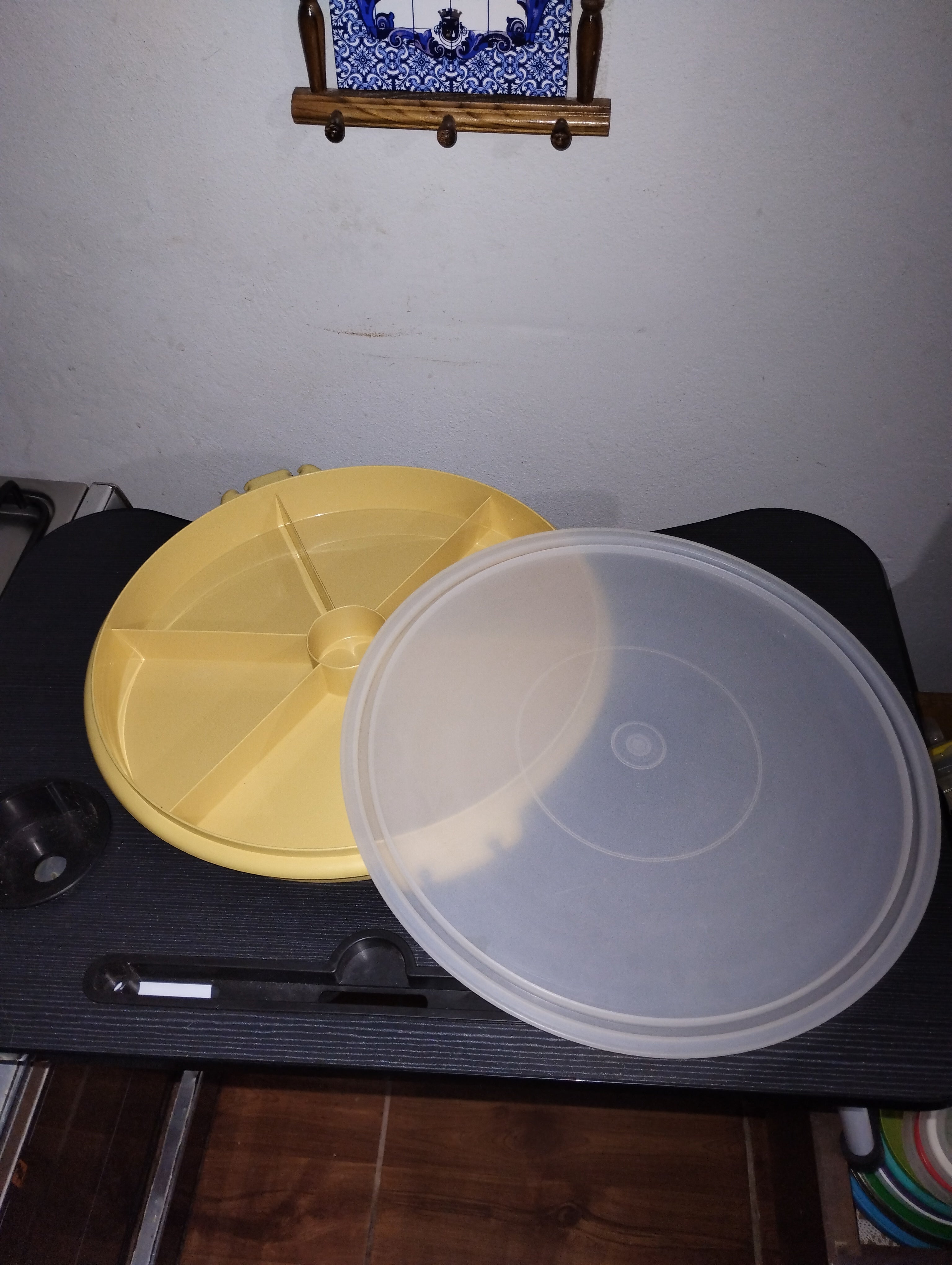 Petisqueira antiga marca taperware