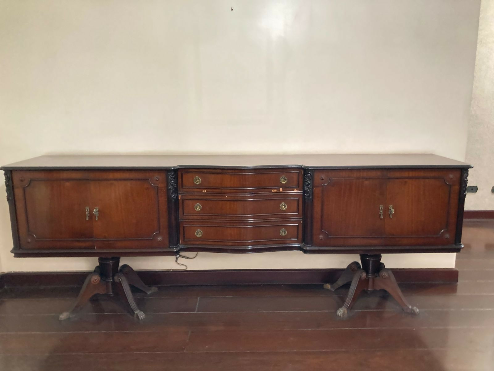 Buffet Antigo em Jacarandá 2,60m | Peça de Destaque | Madeira Nobre