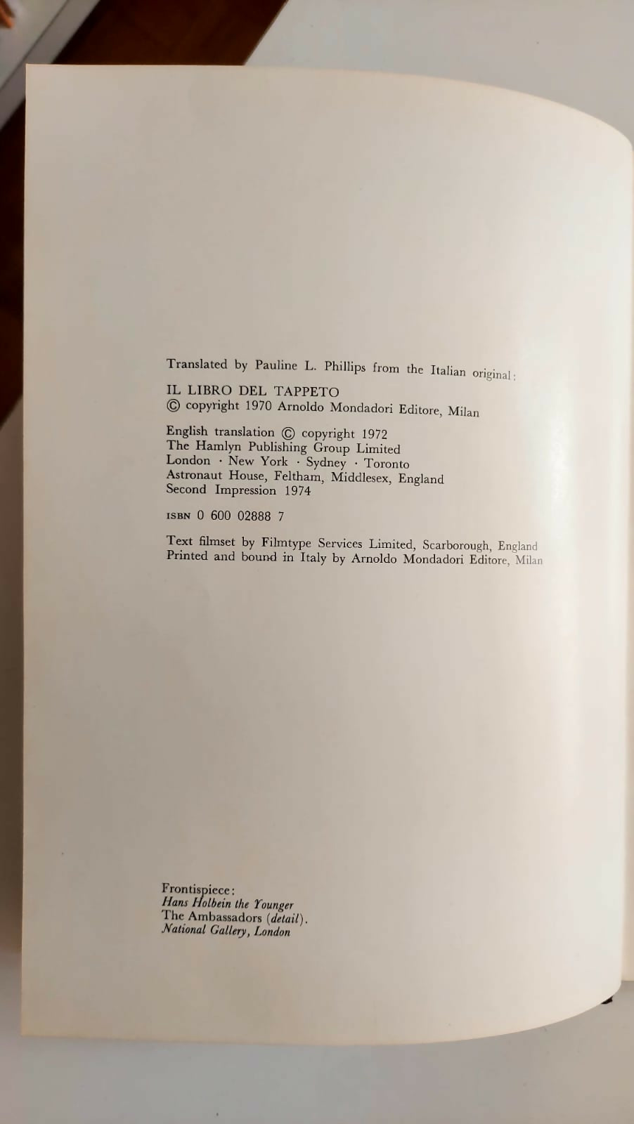 Livro "Oriental Rugs and Carpets" de Fabio Formenton - Edição de 1974