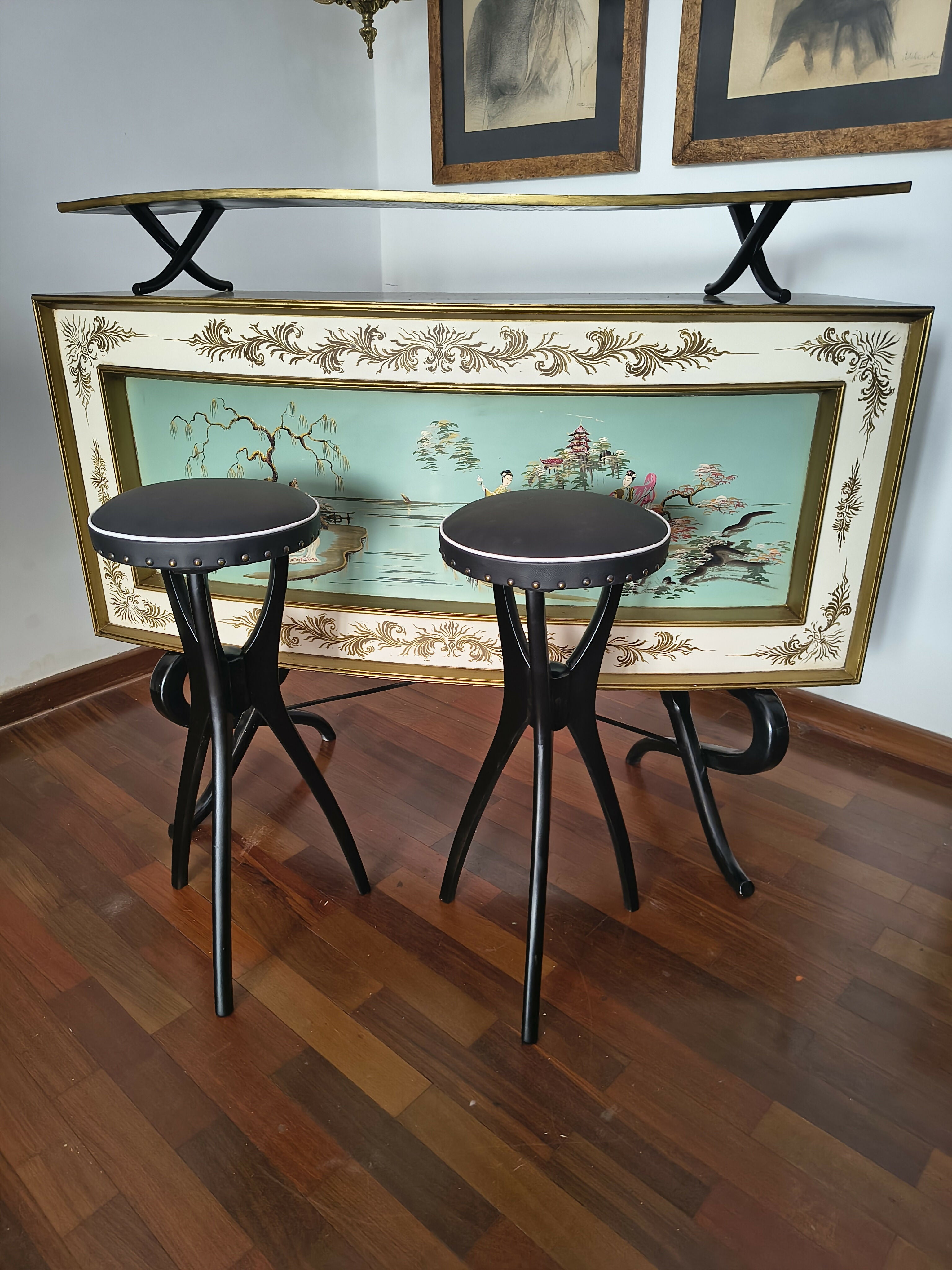 Barzinho Chinoiserie com 2 banquetas
