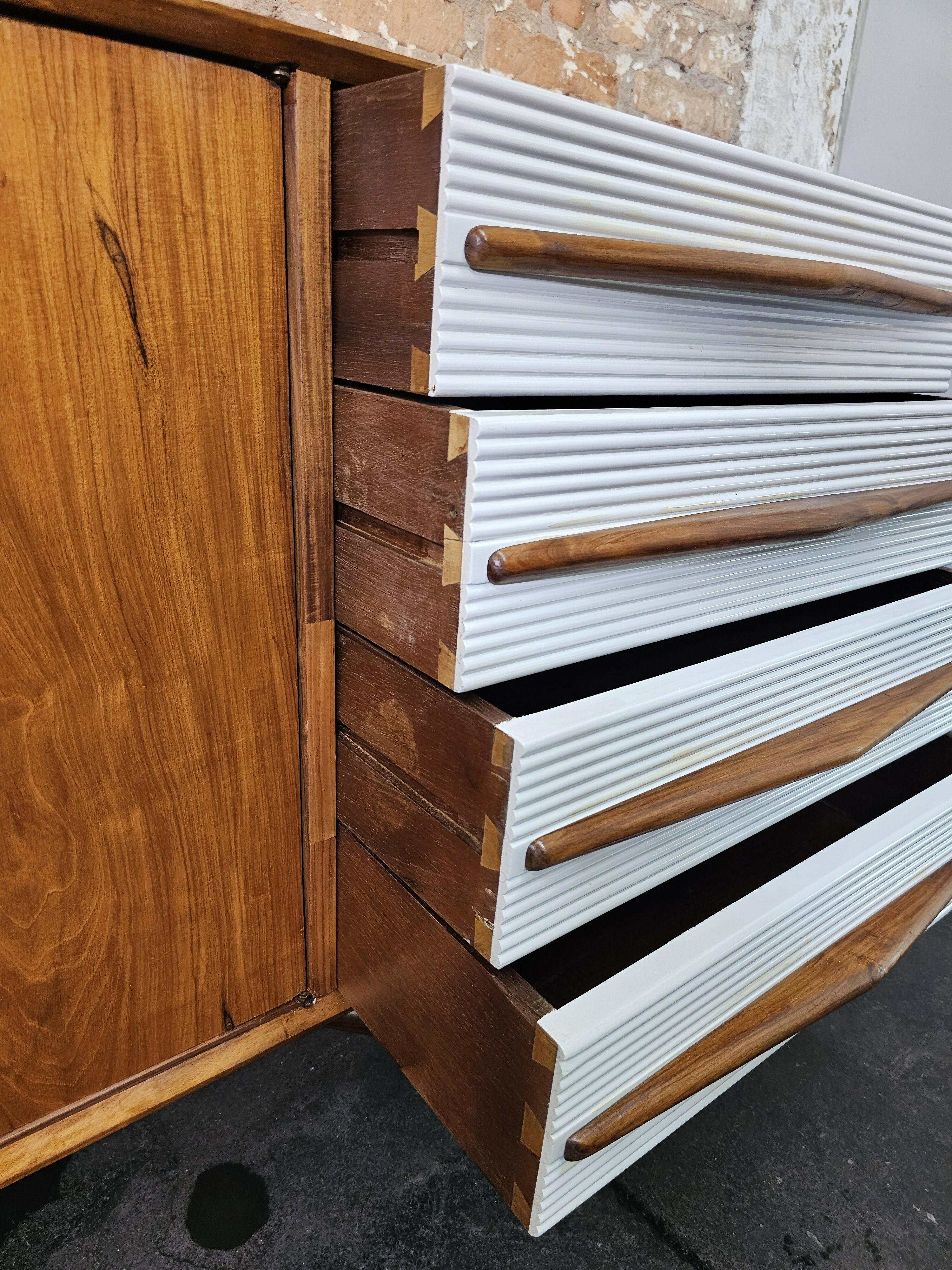 Buffet anos 60 vintage