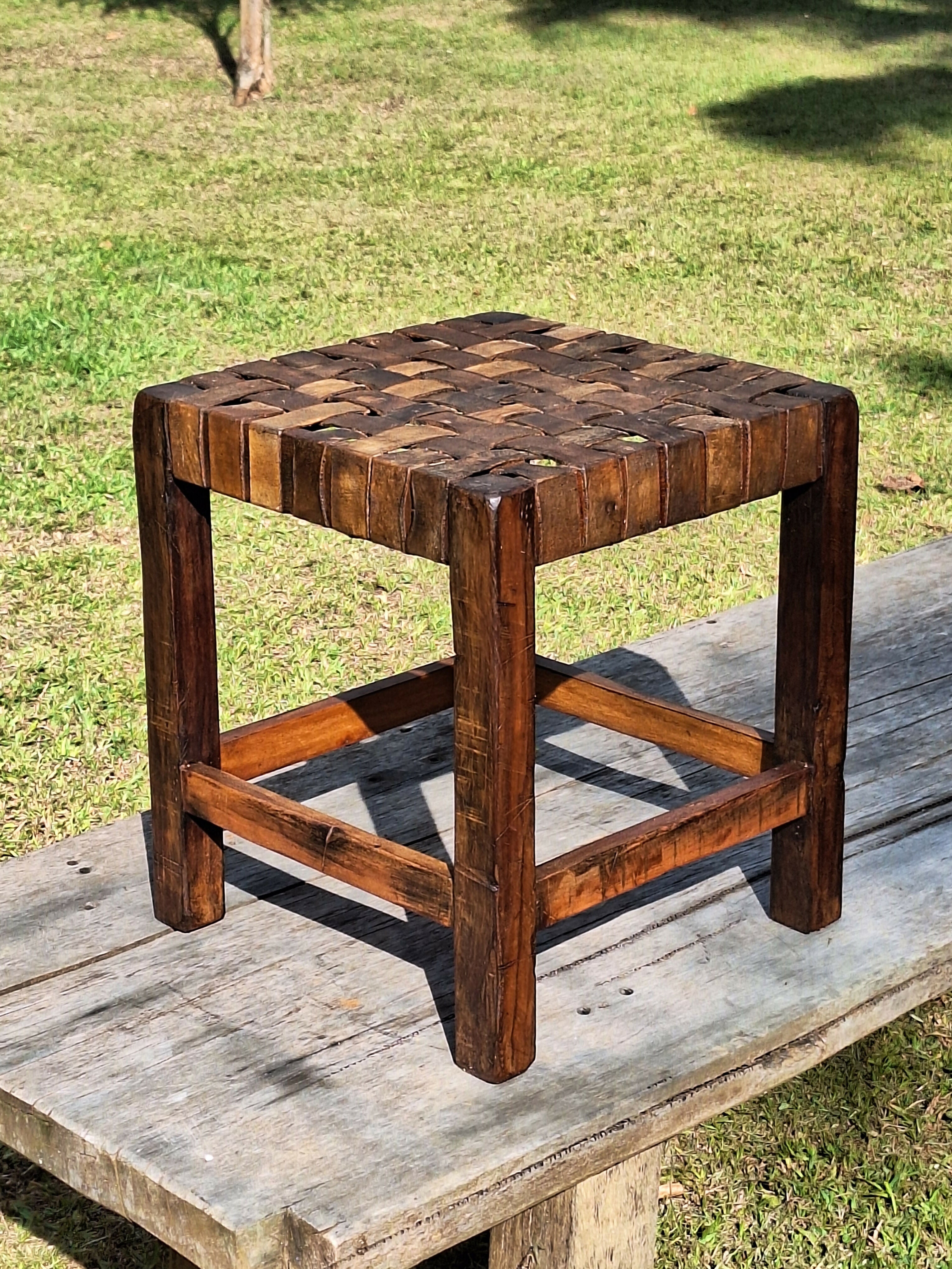 Banqueta de Couro em Tiras Madeira Maciça Garimpo Mineiro (Valor unitário)