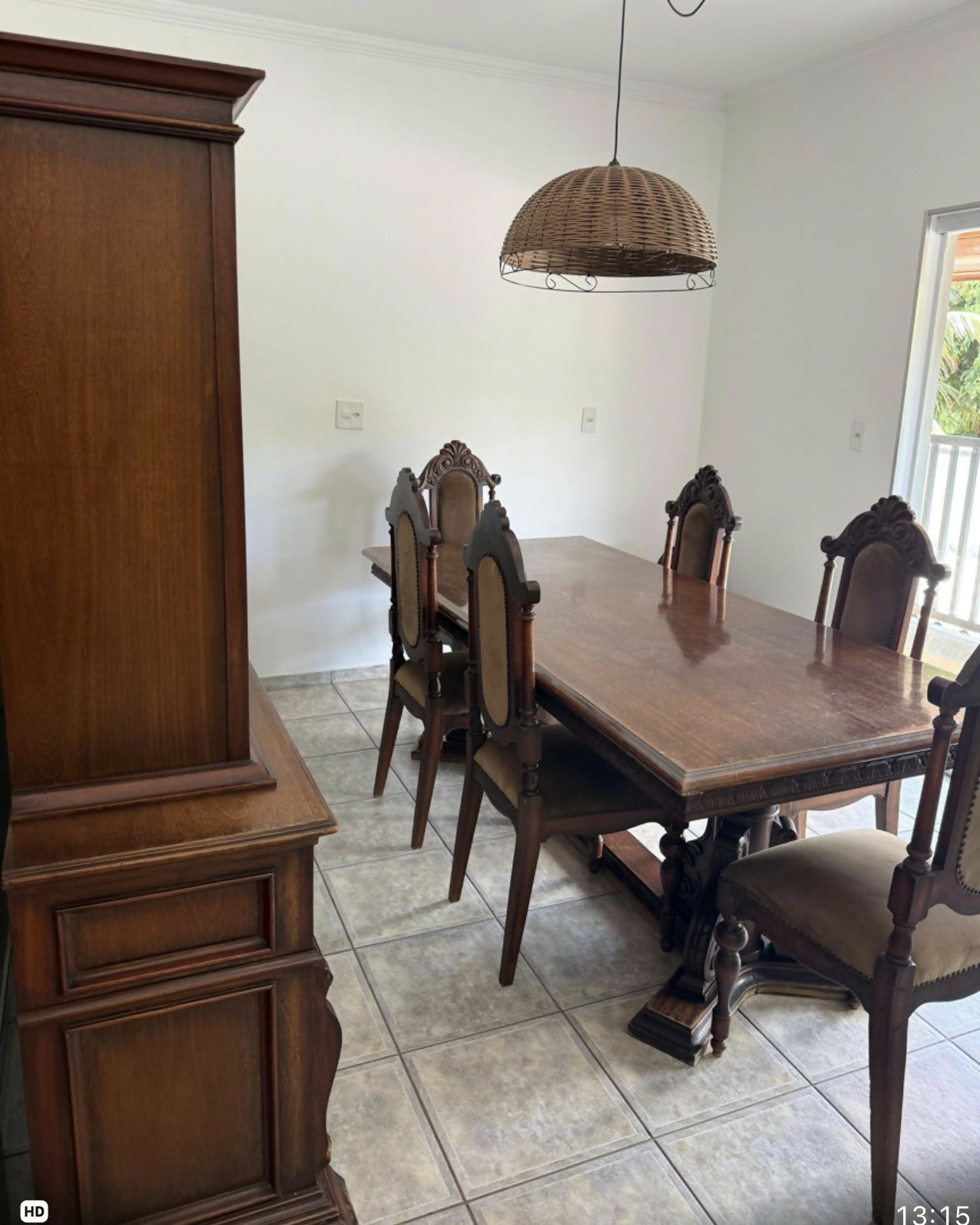 Conjunto Cristaleira + Mesa + 6 cadeiras