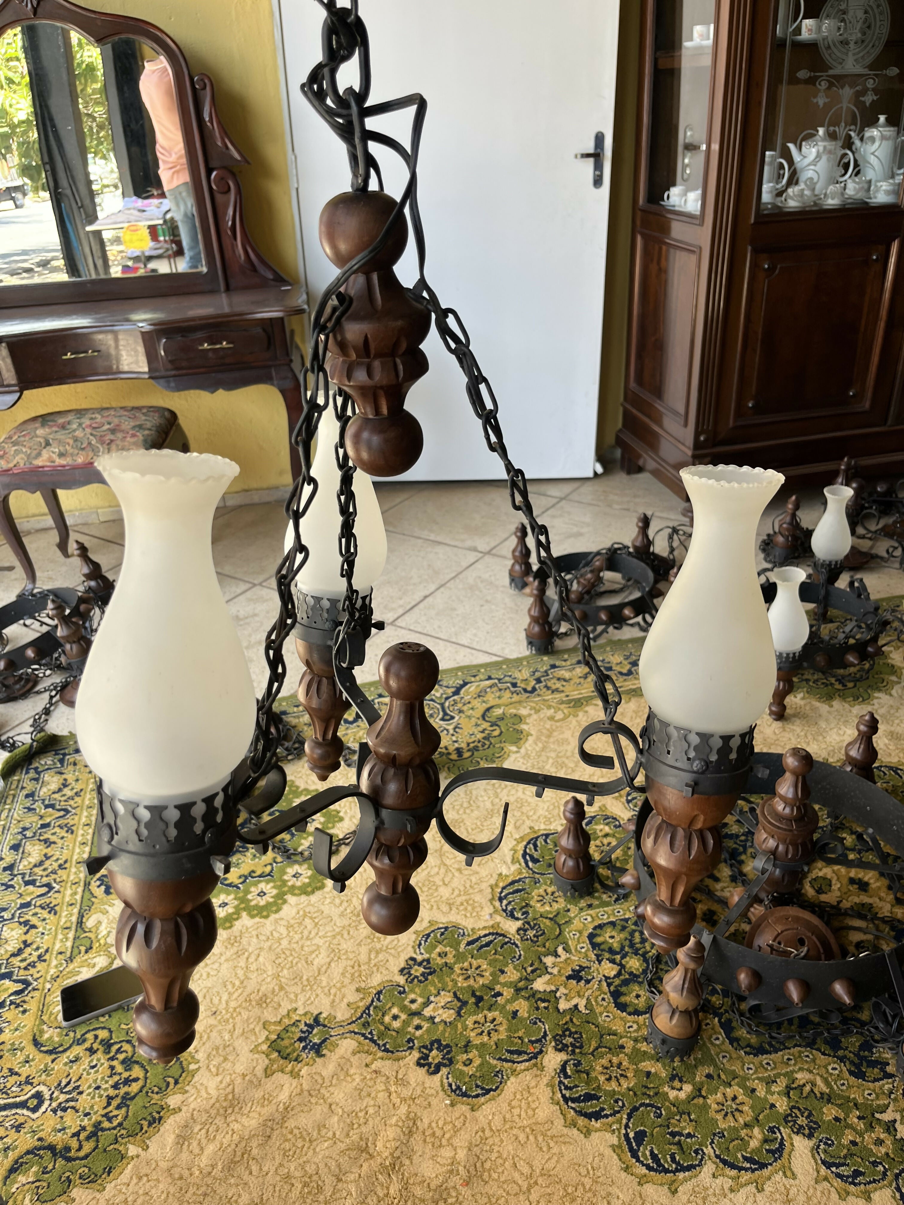 LUSTRES OPALINOS ANOS 80 (temos vários)