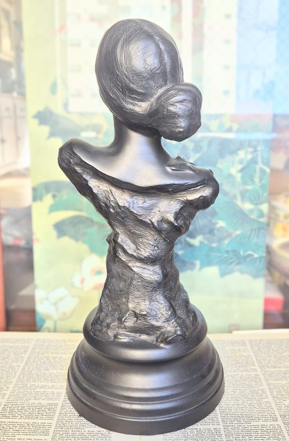 Busto feminino Art Noveau incrível em Petit bronze.  Grande e impecável