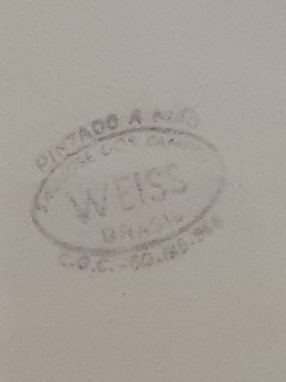 Travessa retangular funda em cerâmica nacional da tradicional manufatura Weiss com decoração de frutas. Em excelente estado. Muito linda!