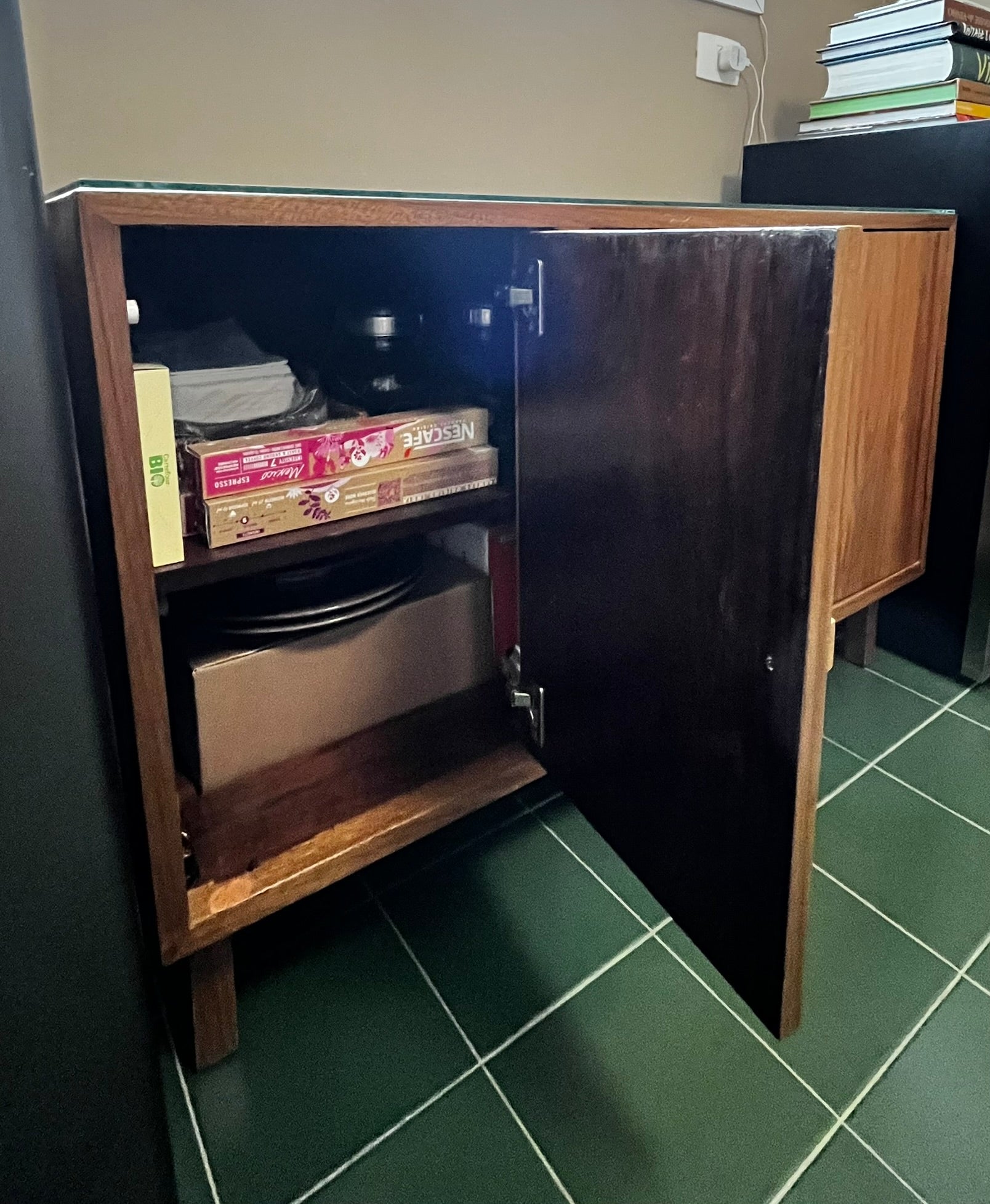 Buffet de Madeira com Vidro Anos 70
