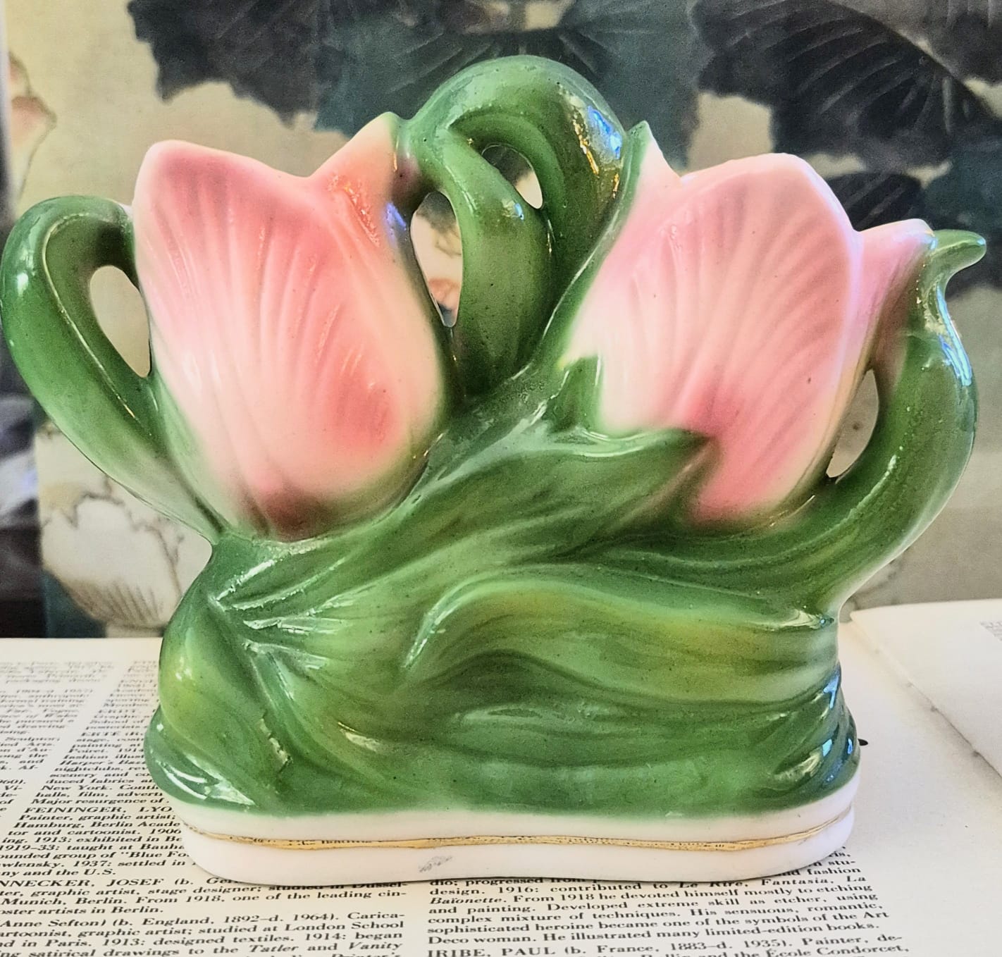 Floreira em porcelana nacional vintage lindíssima, Vieira de Castro. Intacta. Uma raridade.