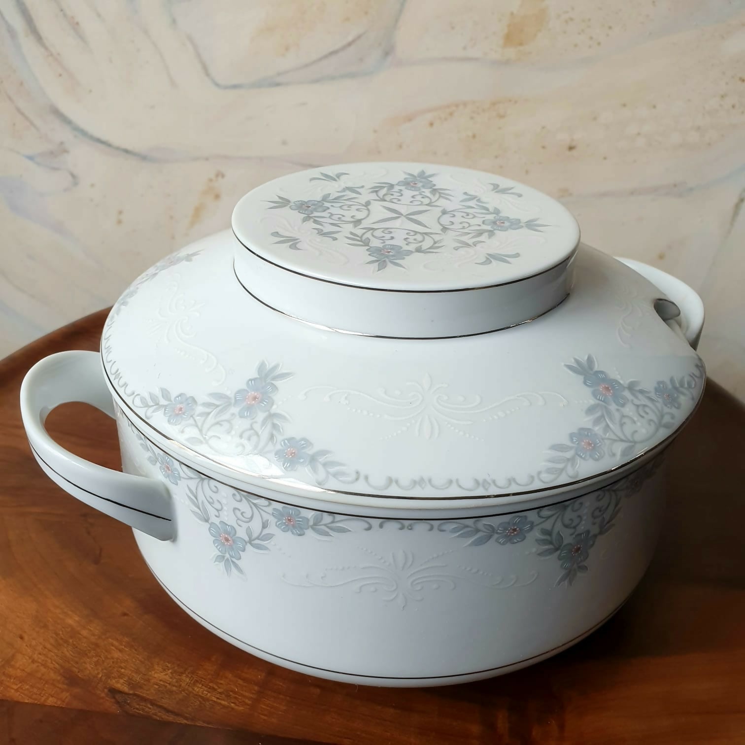 Conjunto de 39 peças jantar em porcelana nacional vintage muito delicada Real - Romântico e chique!