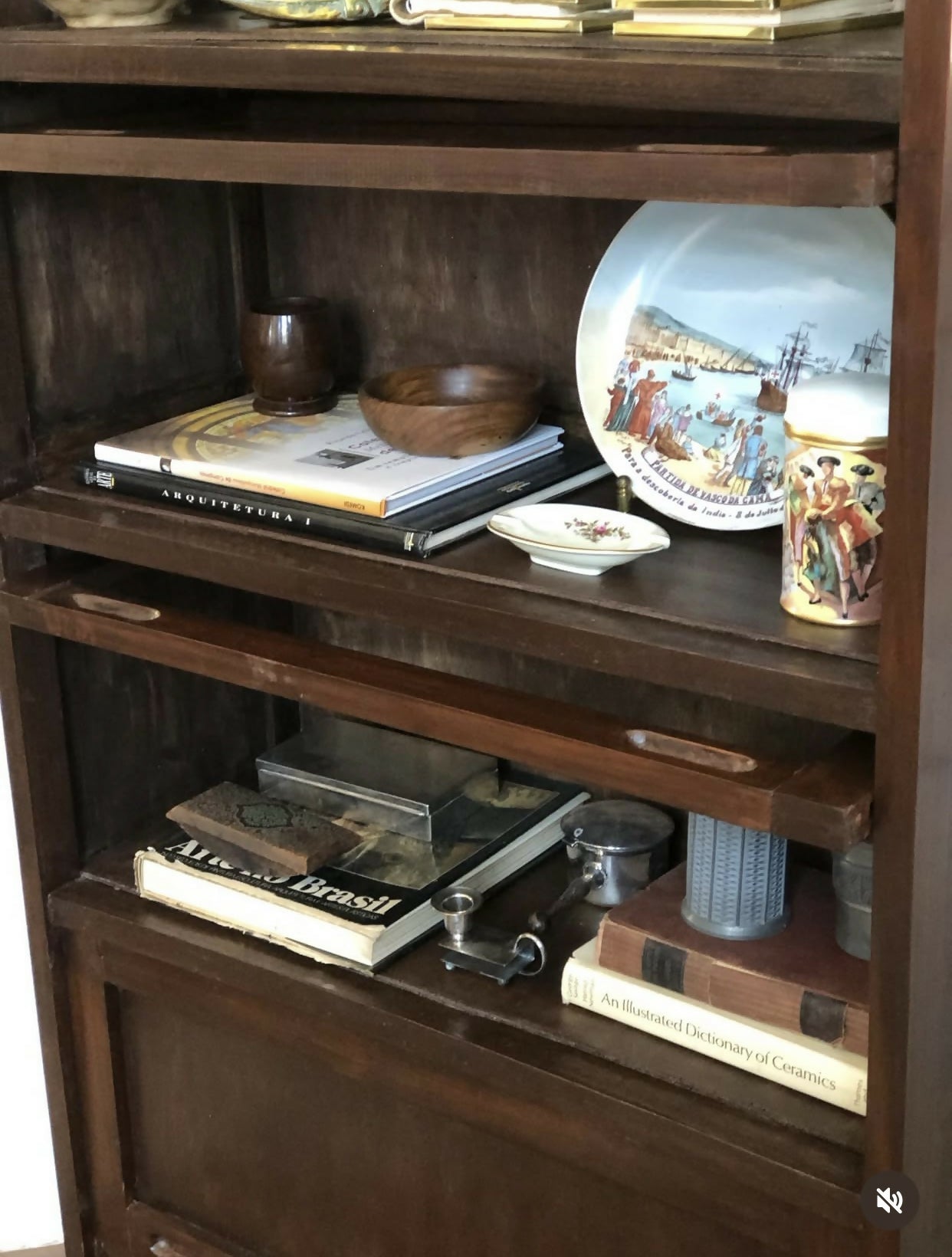 Estante / Livreiro Basculante