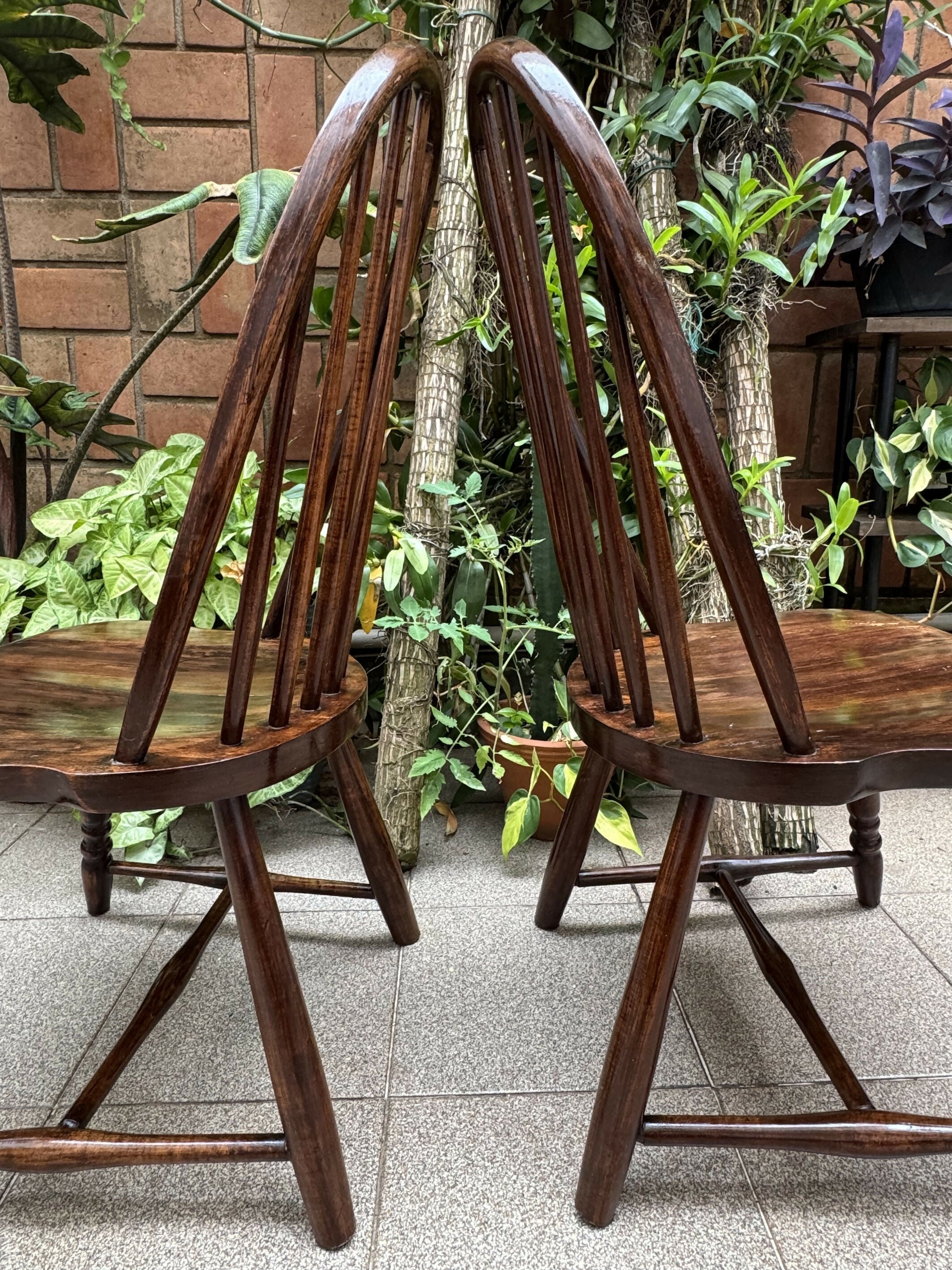 Par de Cadeiras Windsor - Madeira Maciça