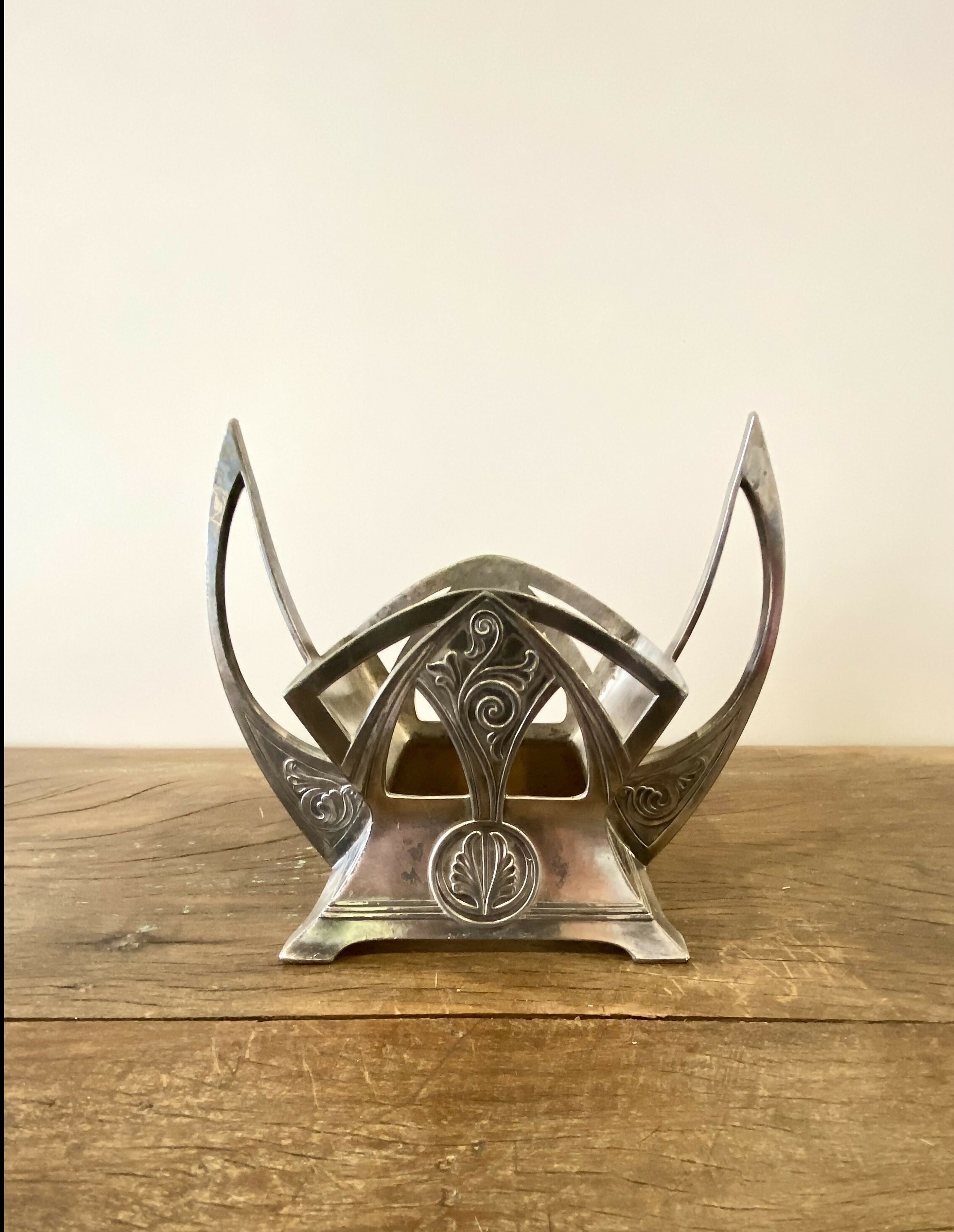 Base art nouveau WMF ( não tem o vidro)