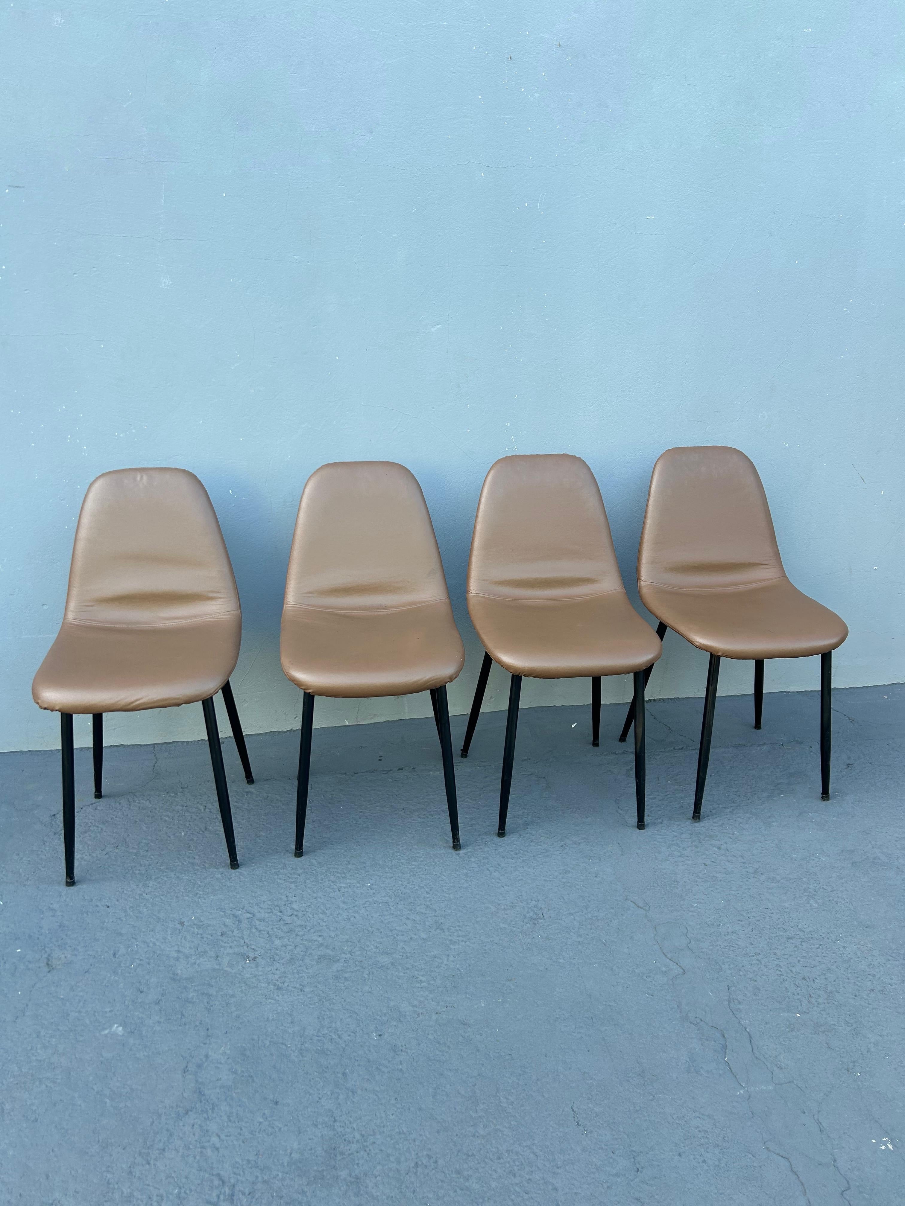 Conjunto de 4 Cadeiras Modernas - Conforto e Minimalista