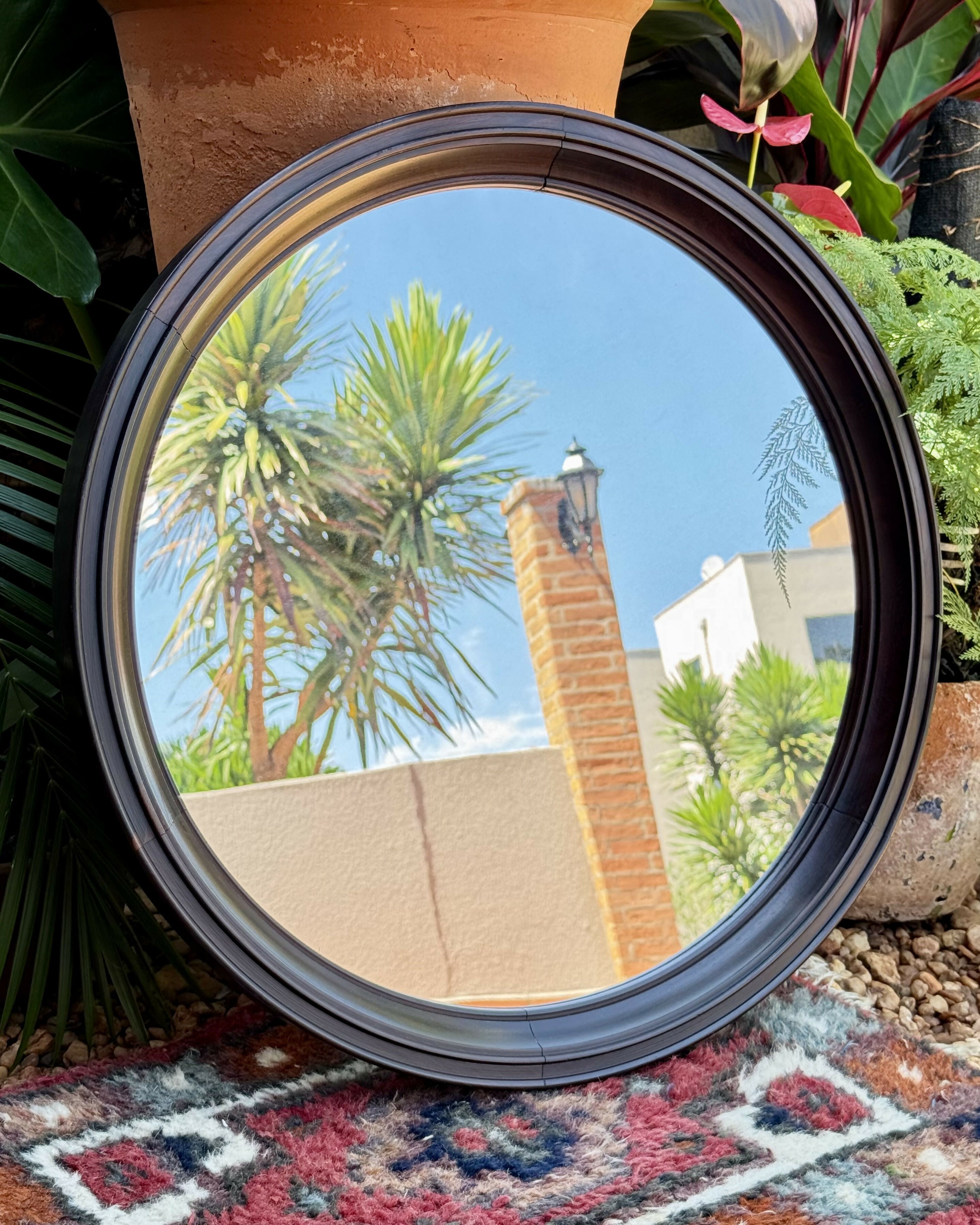 Espelho redondo em jacarandá