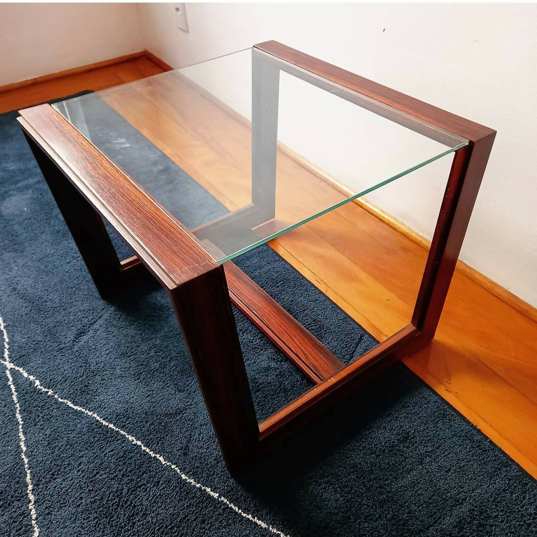 MESA LATERAL ANOS 60 EM JACARANDÁ