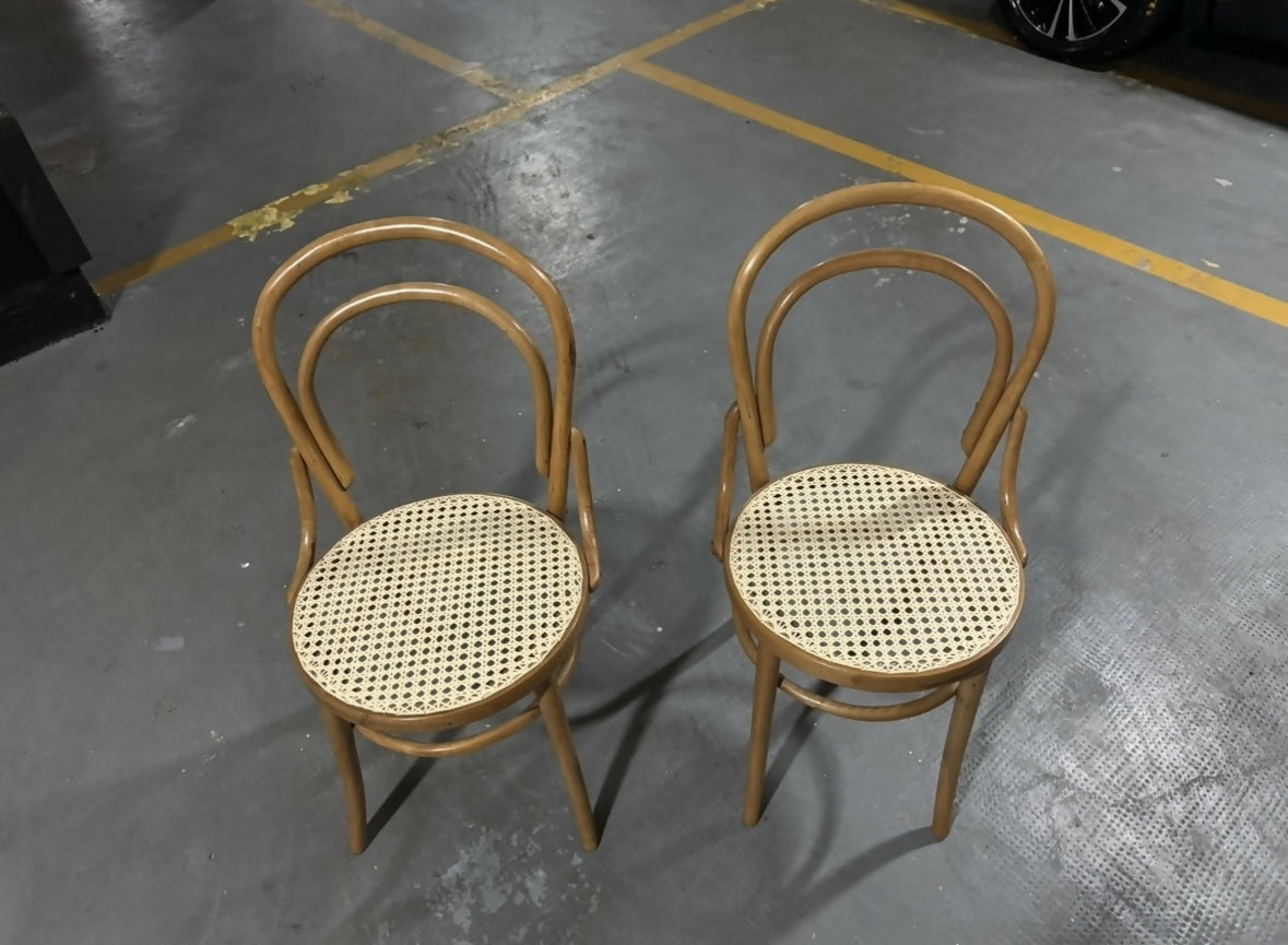 Par de cadeiras Thonart modelo Thonet