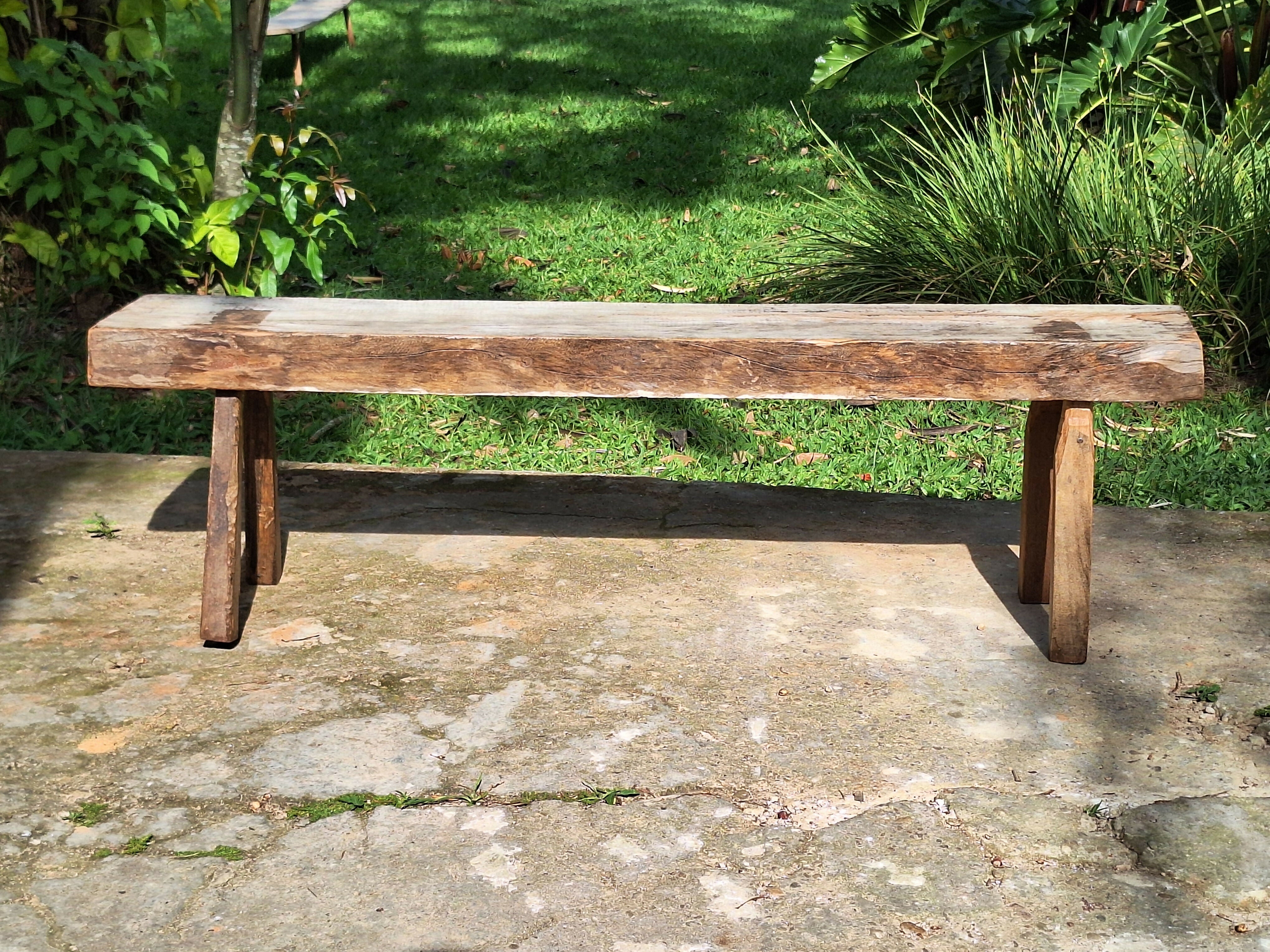 Banco de Dormente Rústico Madeira Maciça Garimpo Mineiro