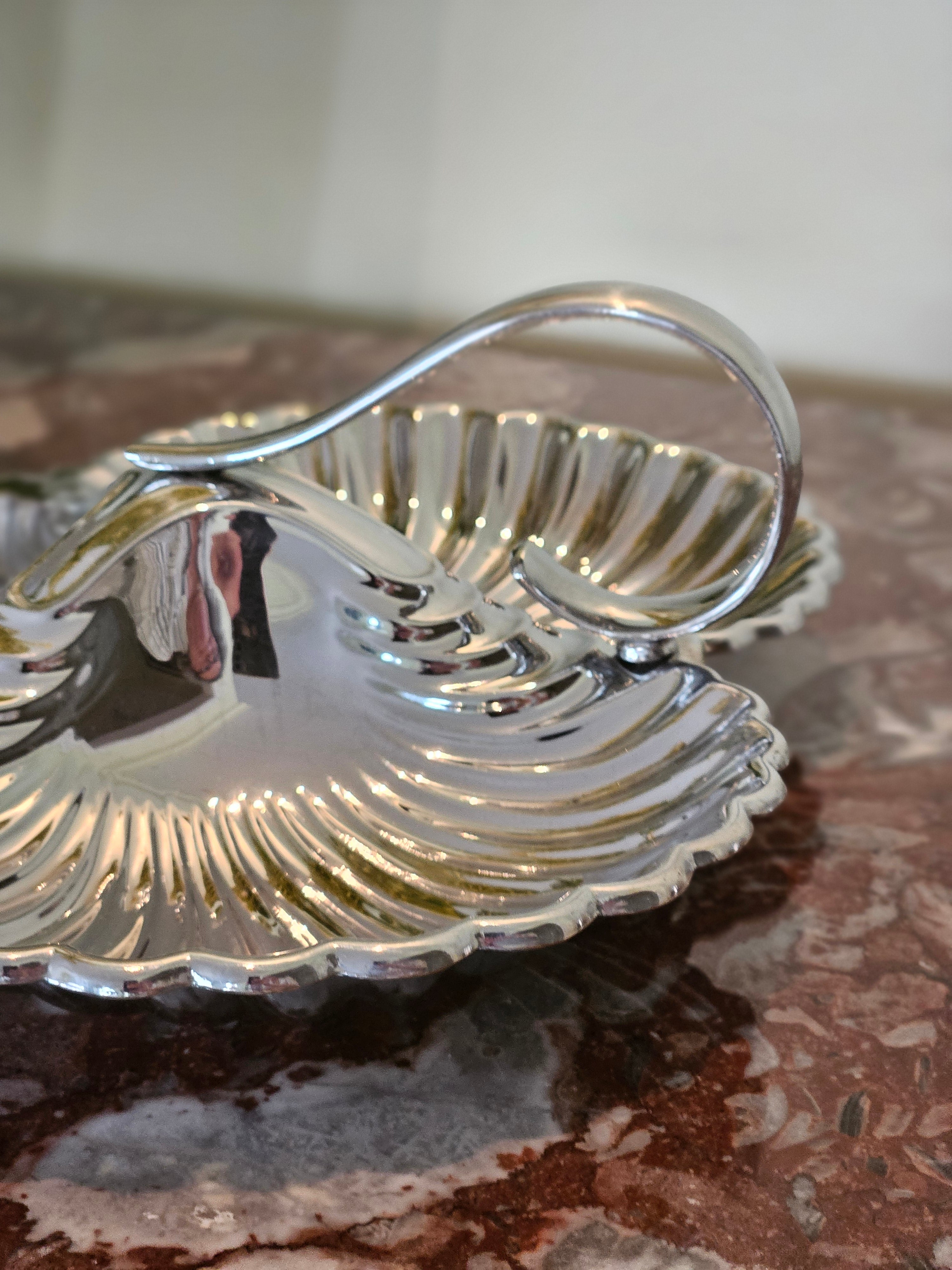 Petisqueira Concha Tripla Mappin &amp; Webb com banho de prata - Prince&