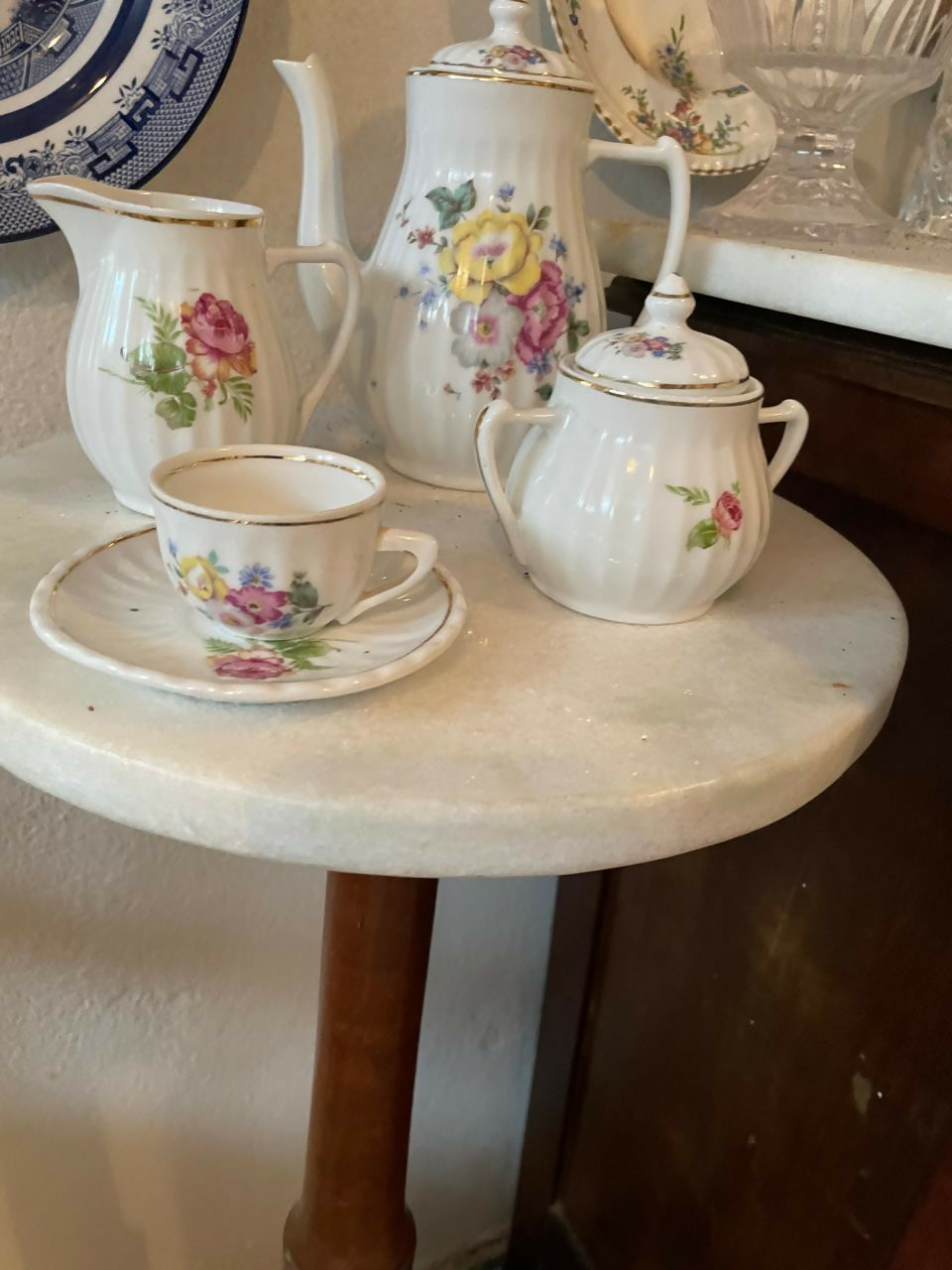Conjunto de Porcelana “Flores Delicadas”