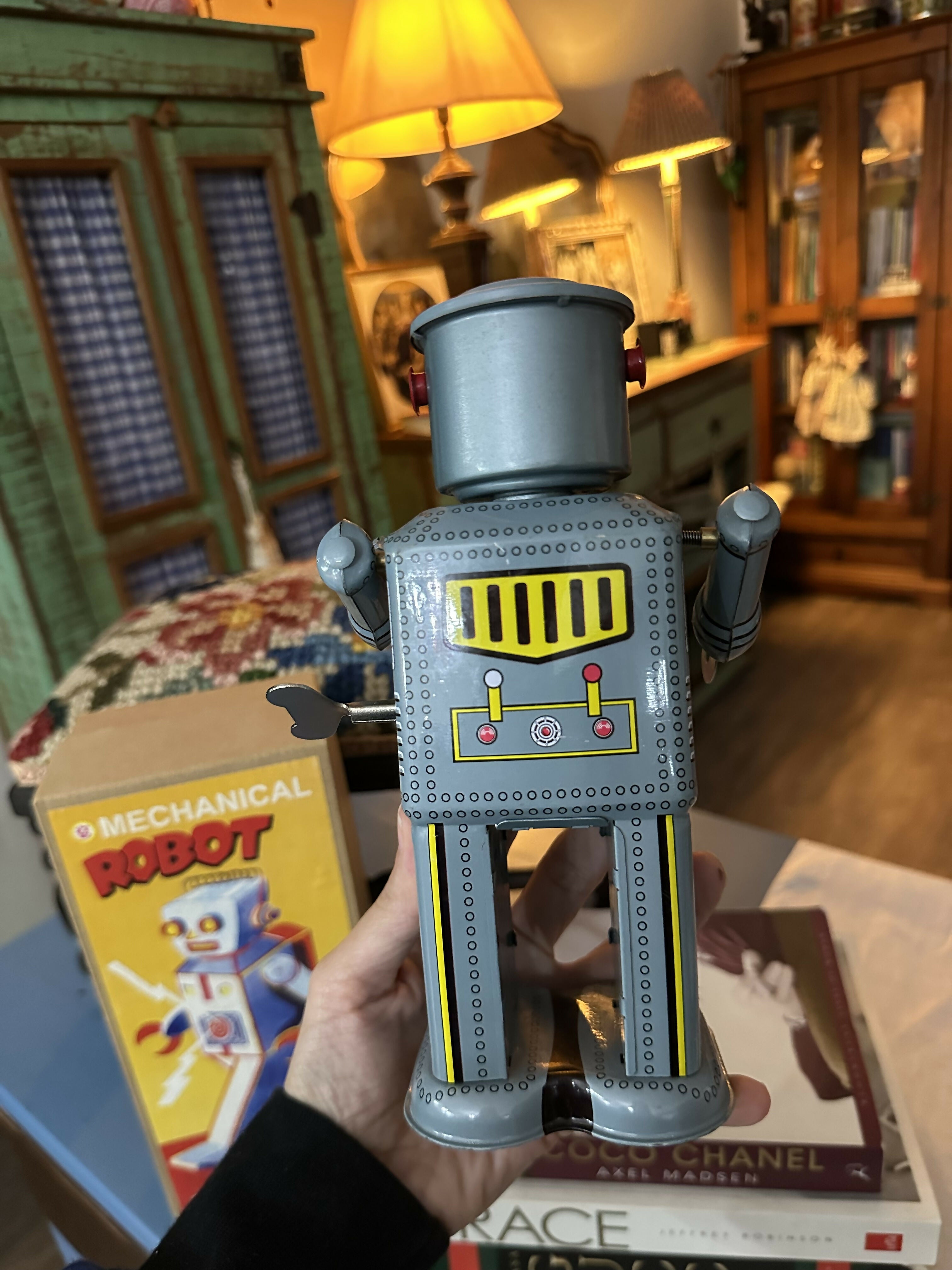 Vintage - funcionando - colecionador Réplica na época do robô de brinquedo de lata -Schylling Mechanical Robot MS646