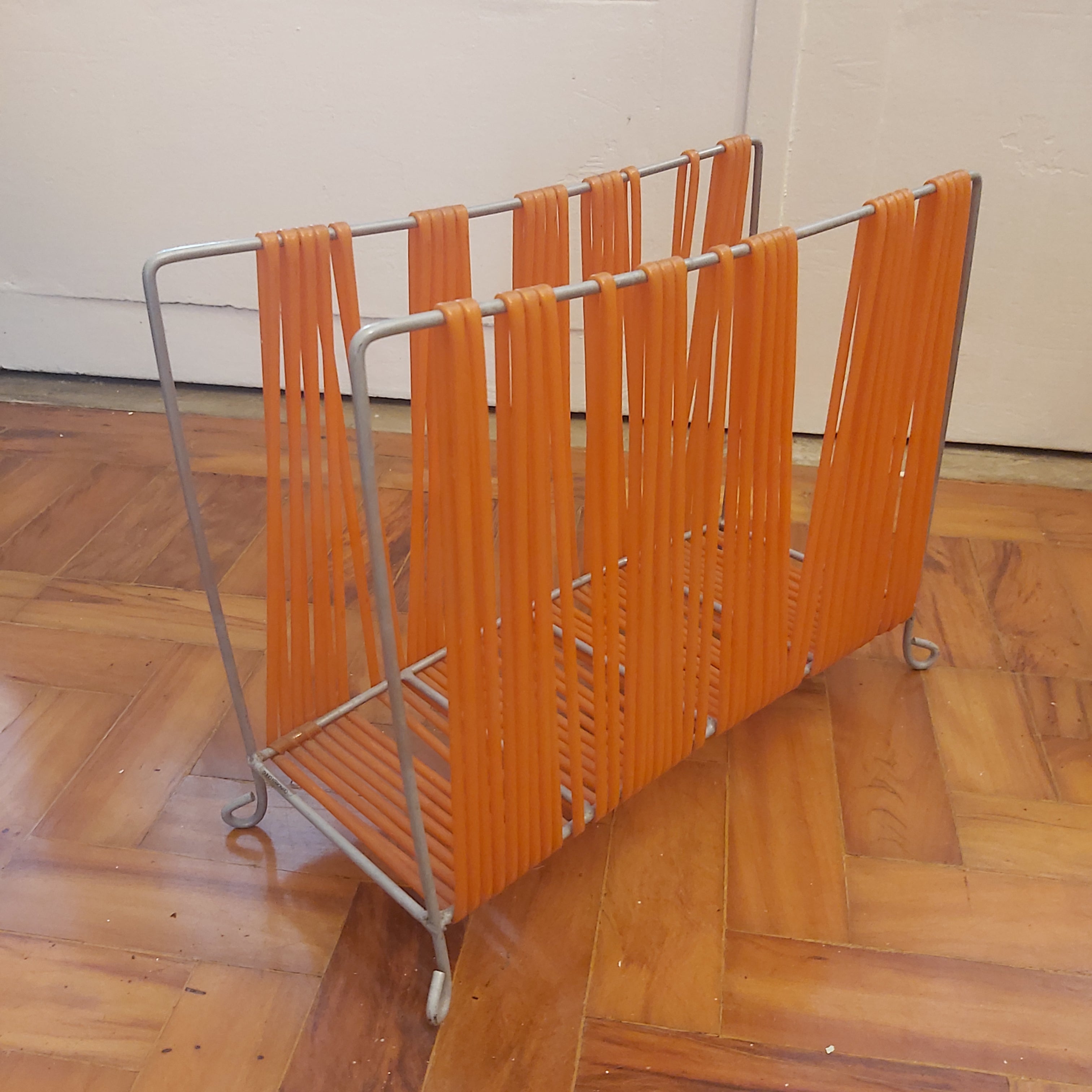 REVISTEIRO MODERNO - Duilio Ferronato