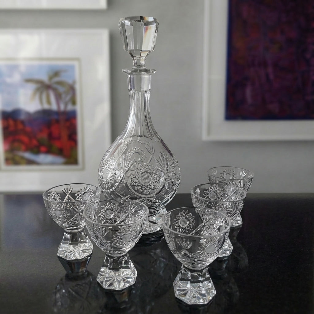 Conjunto licoreira e copos em cristal lapidado