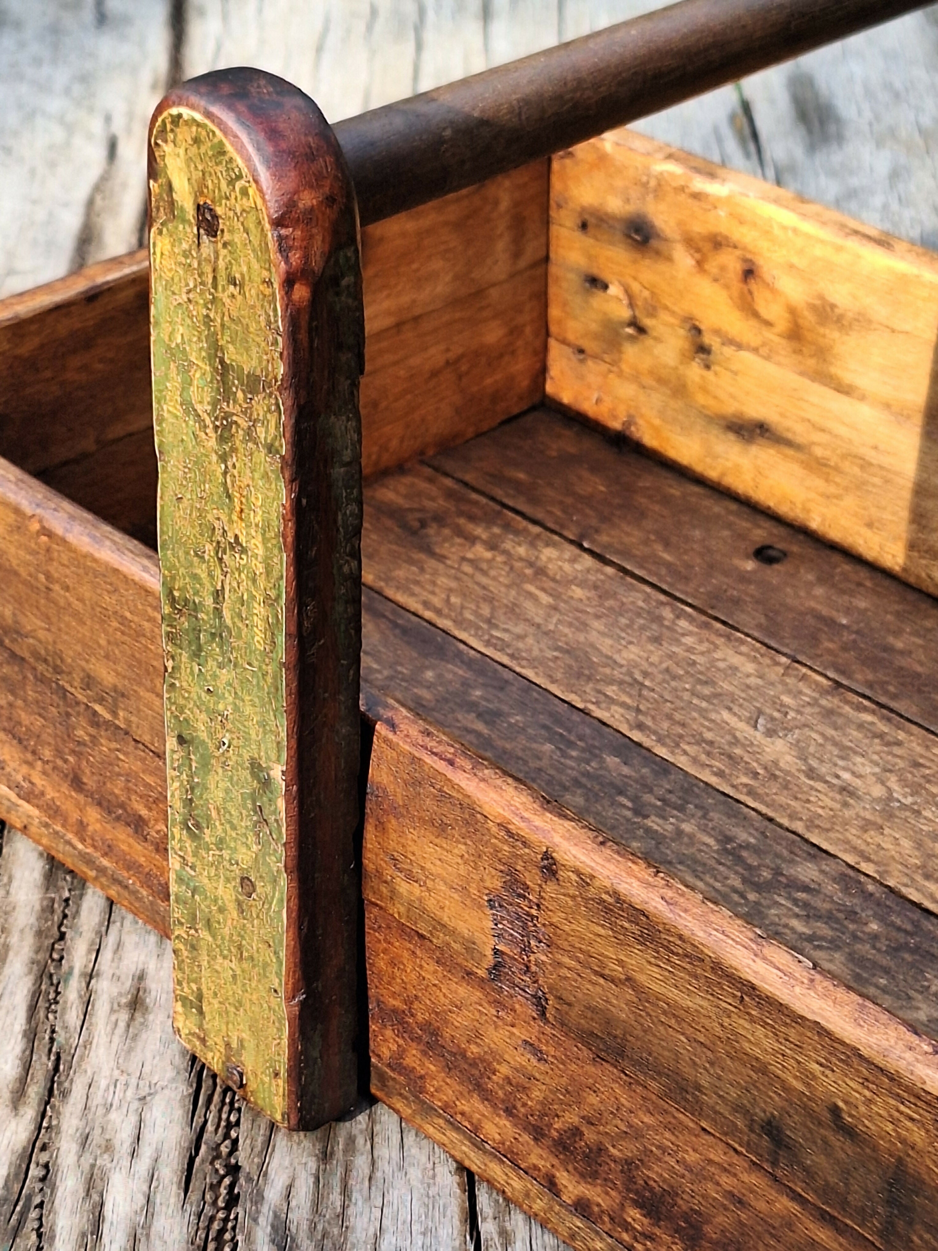 Caixa De Ferramenta Antiga Madeira Maciça Garimpo Mineiro