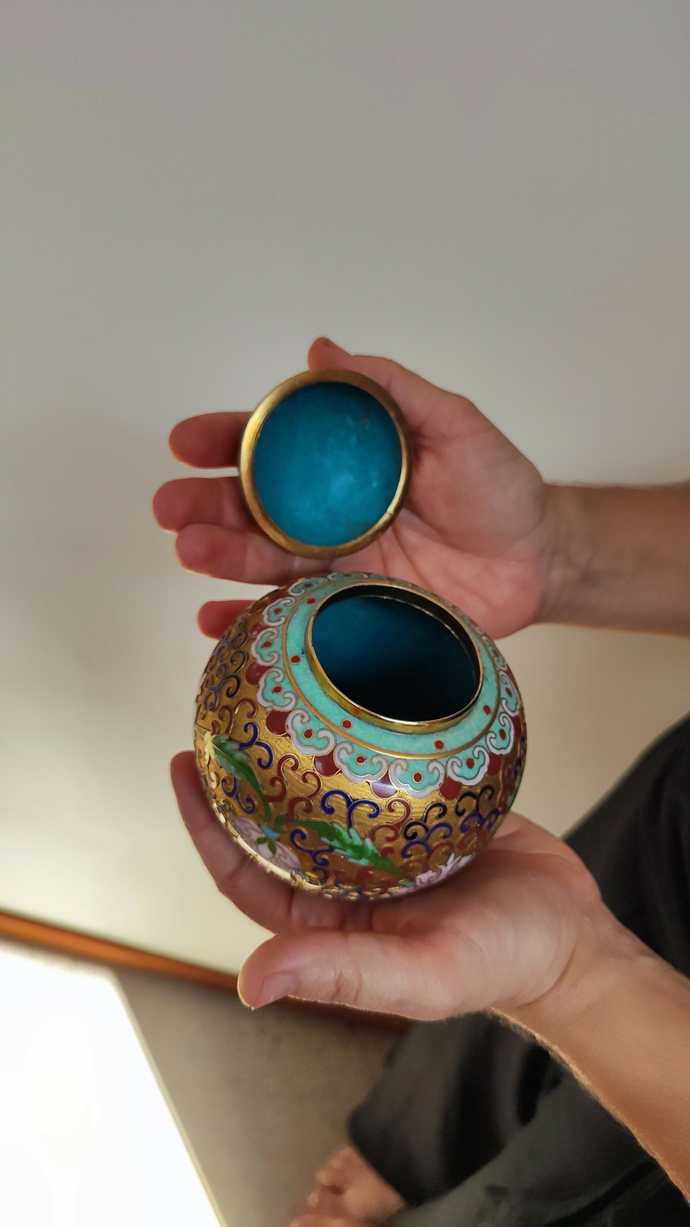 Par de Adornos em Cloisonné
