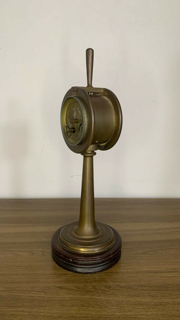 Relógio de mesa estilo naval