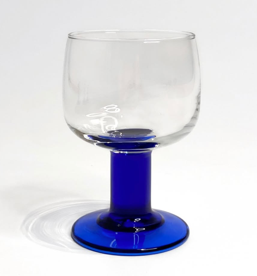 04 Taças de vinho Luminarc em demi cristal e base azul 