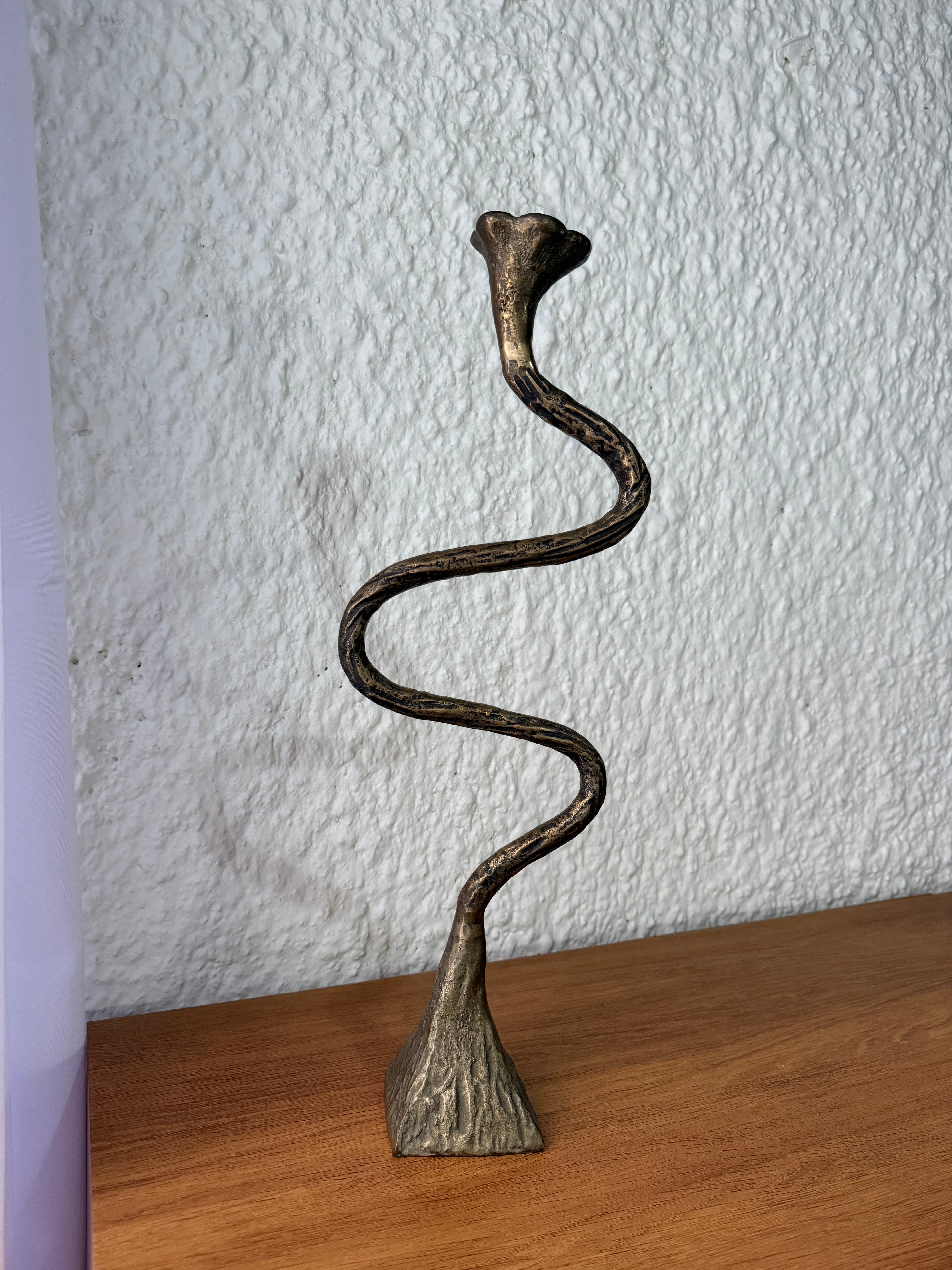 Castiçal Escultórico em Bronze/Latão Patinado – Design Orgânico